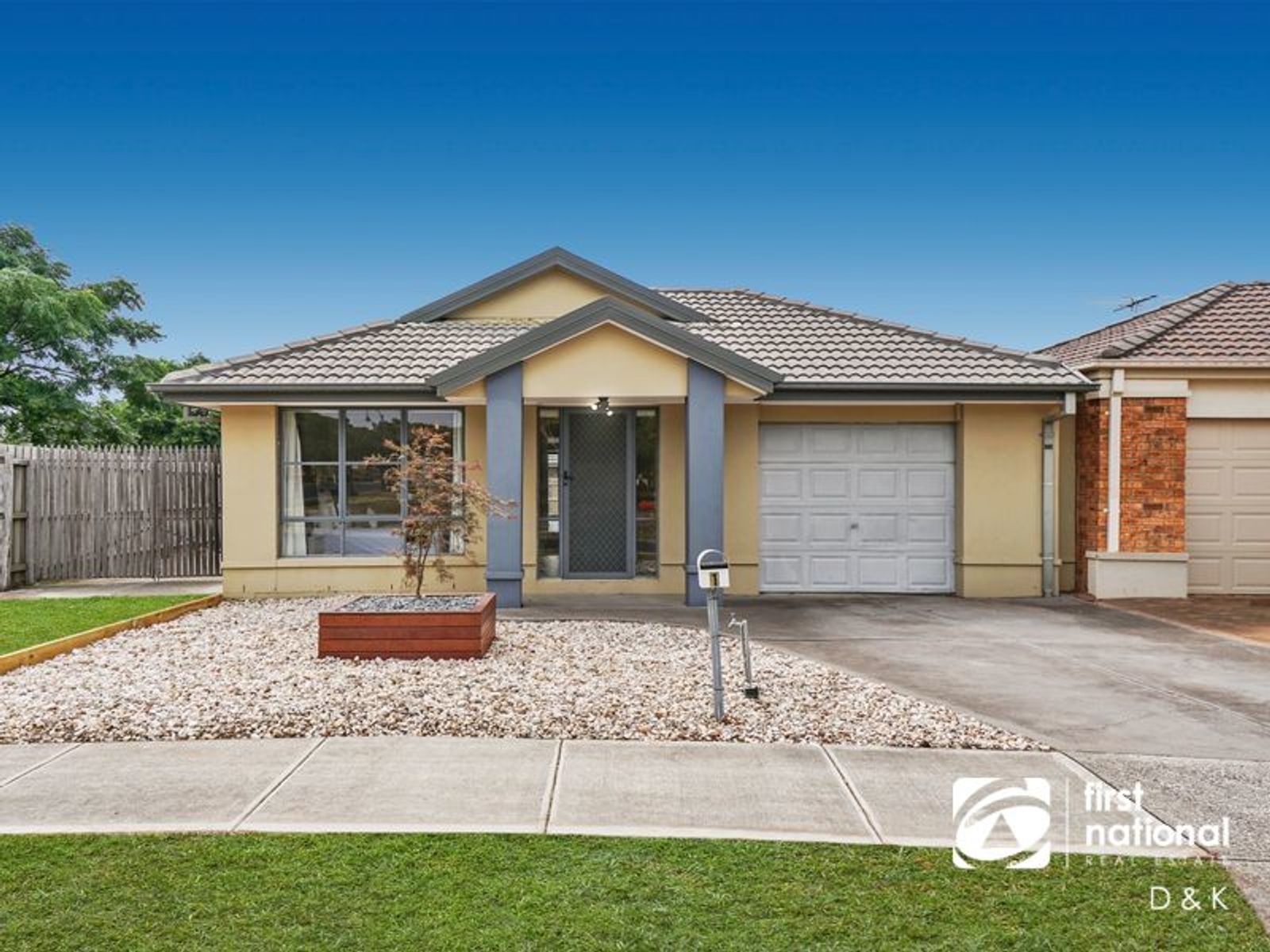 1 Clyde Close, Taylors Hill VIC 3037