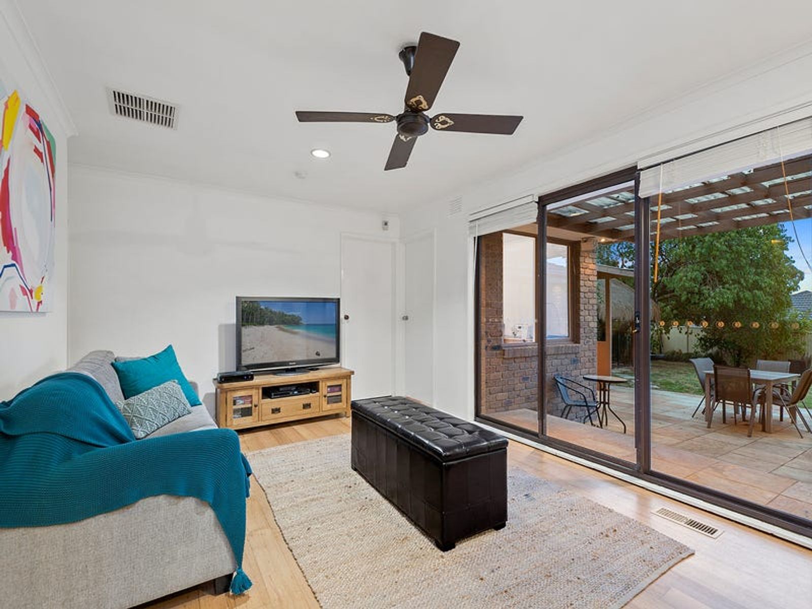 19 Coledale Close, Endeavour Hills, VIC 3802, Endeavour Hills - Thumbnail 2