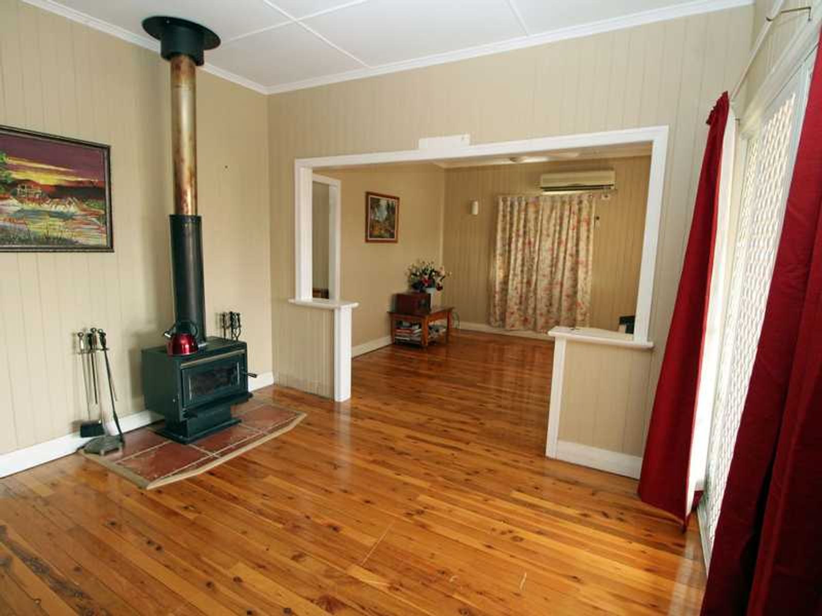 2 Mogridge Street, Warwick - Thumbnail 5