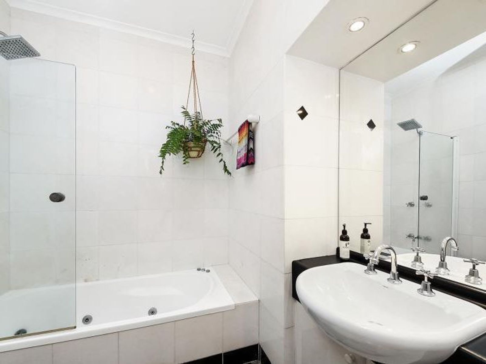 19 Gracemar Avenue, Panania NSW 2213, Panania - Thumbnail 3