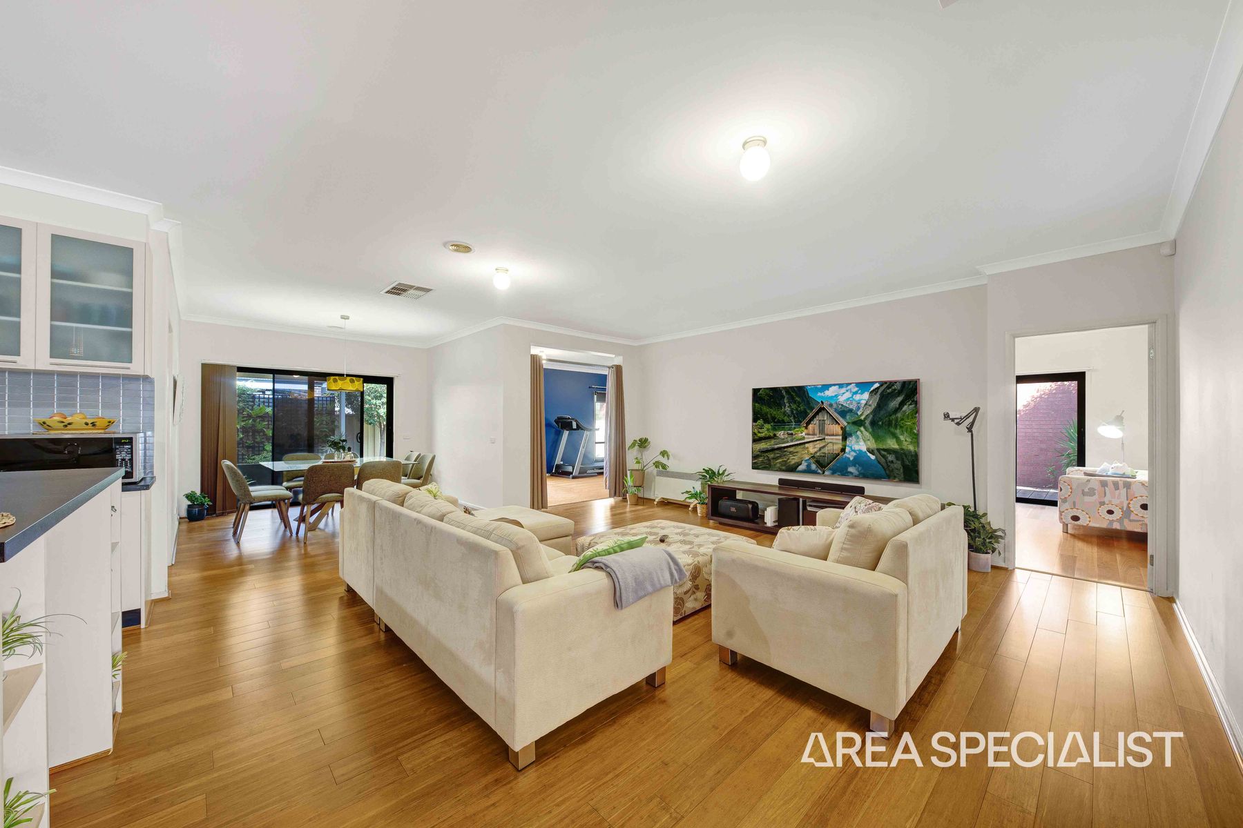 22 The Avenue, Caroline Springs, Caroline Springs - Thumbnail 8