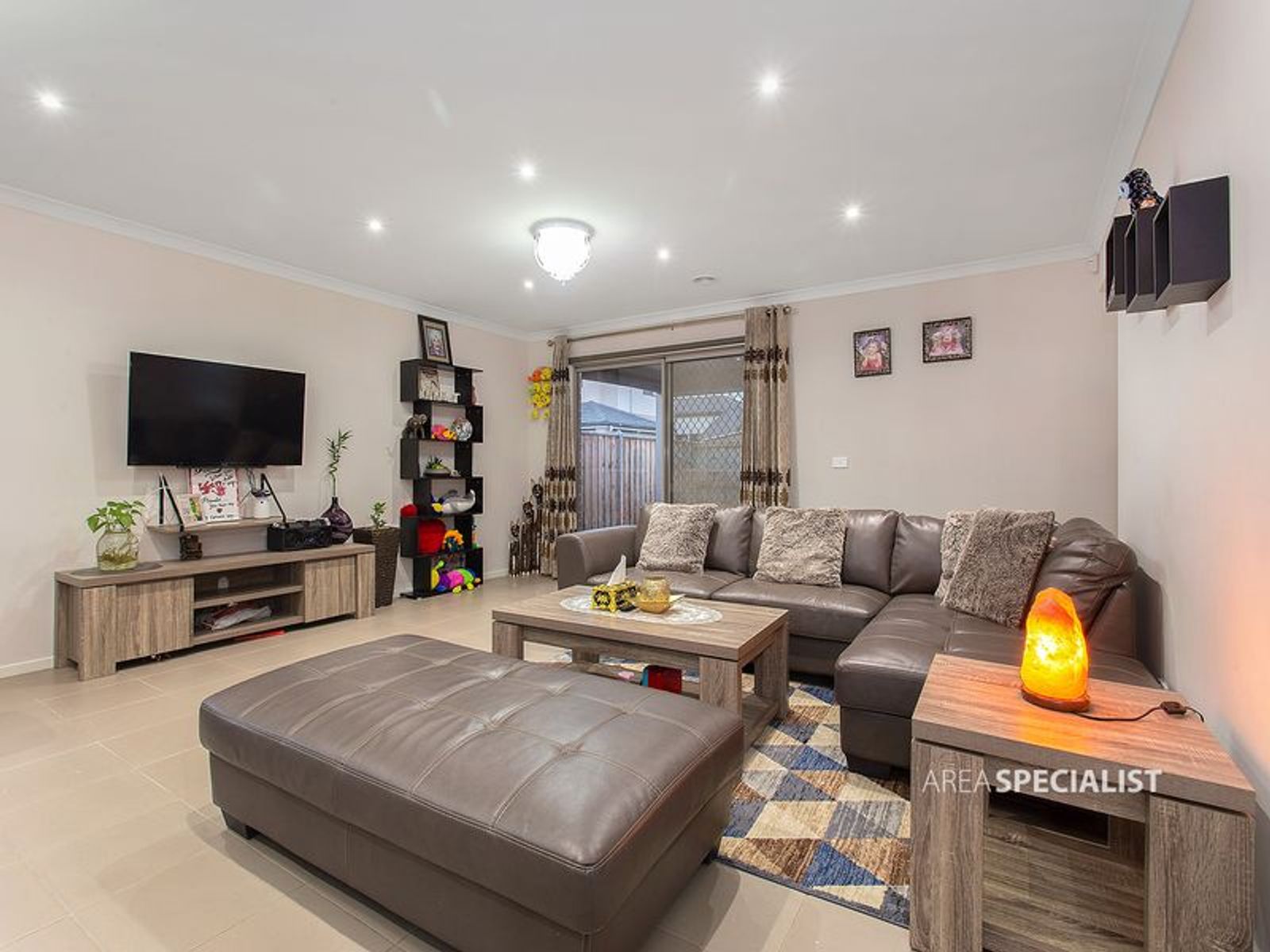 8 Springside Drive, Cranbourne West, VIC 3977, Cranbourne West - Thumbnail 3