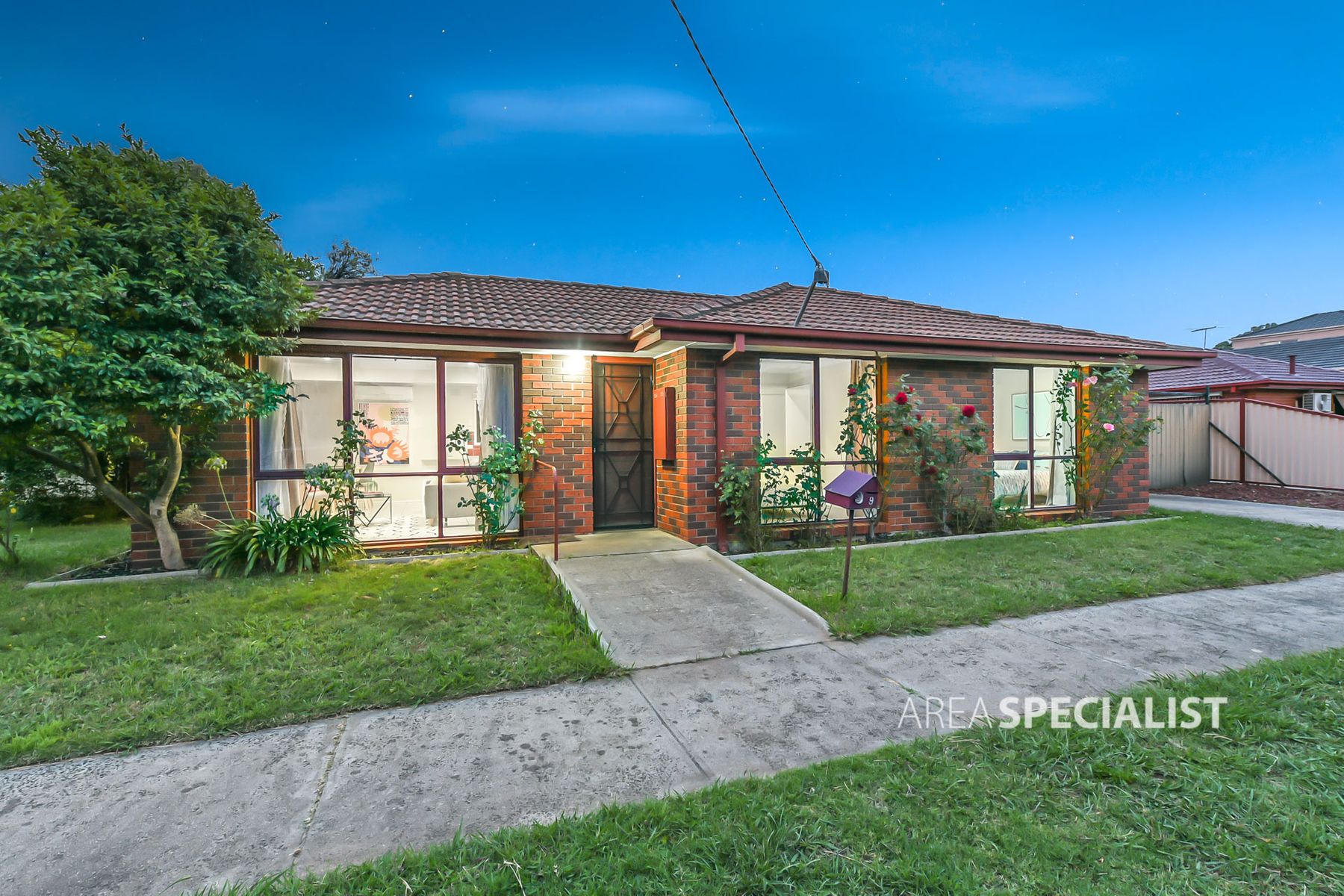 9 Kernot Crescent, Noble Park North, VIC 3174, Noble Park North - Thumbnail 2