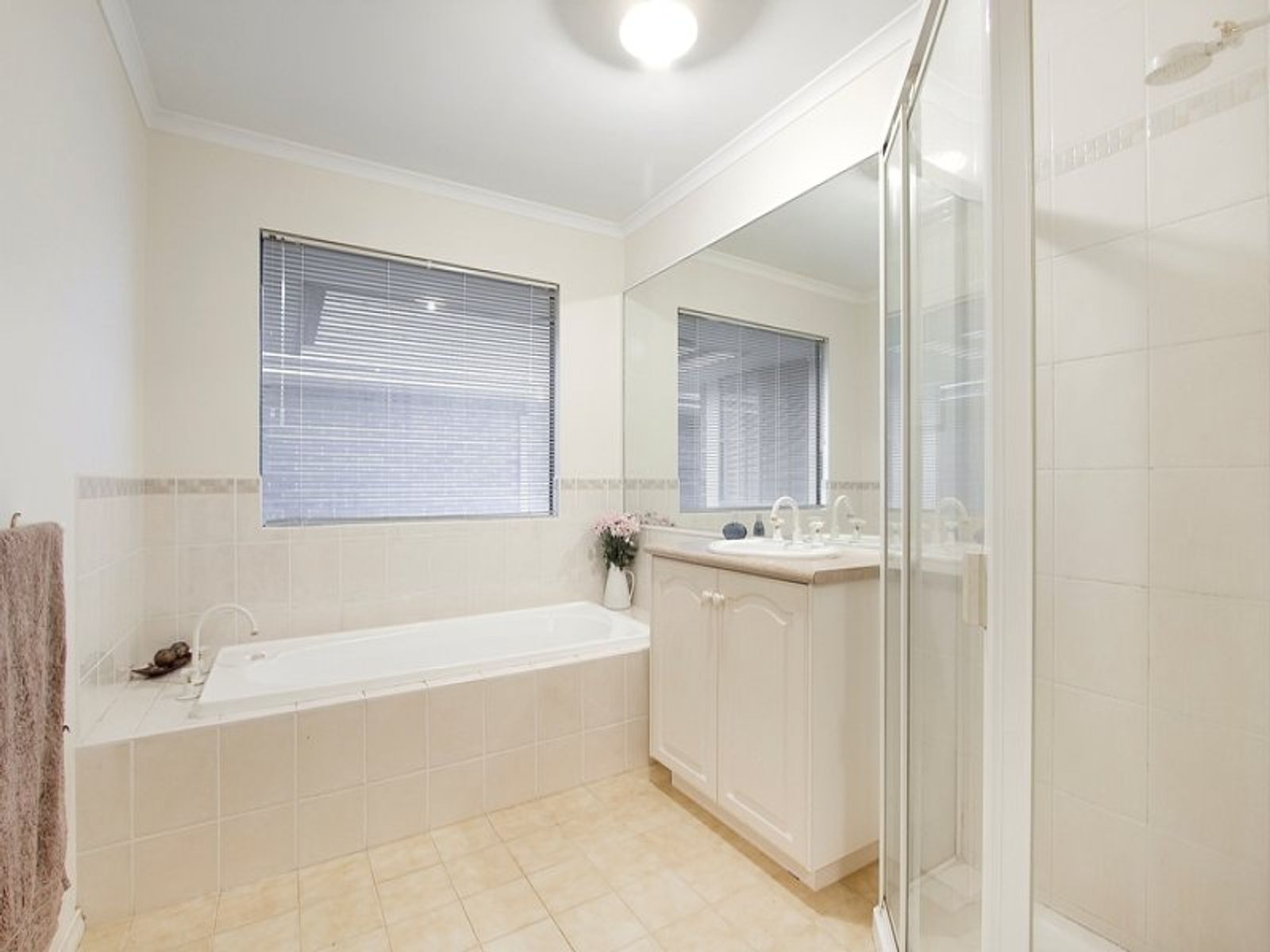 8 Royal Palms Boulevard, Aspendale Gardens, VIC 3195, Aspendale Gardens - Thumbnail 7