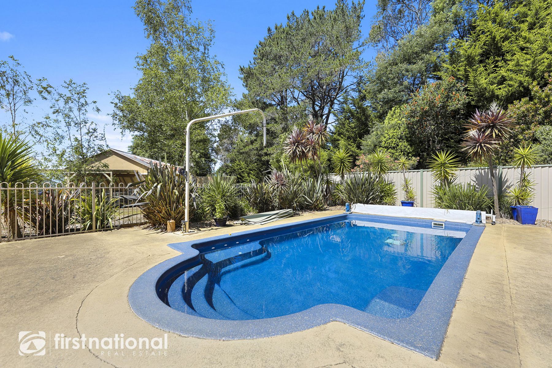 348 Warragul, Ellinbank - Thumbnail 2