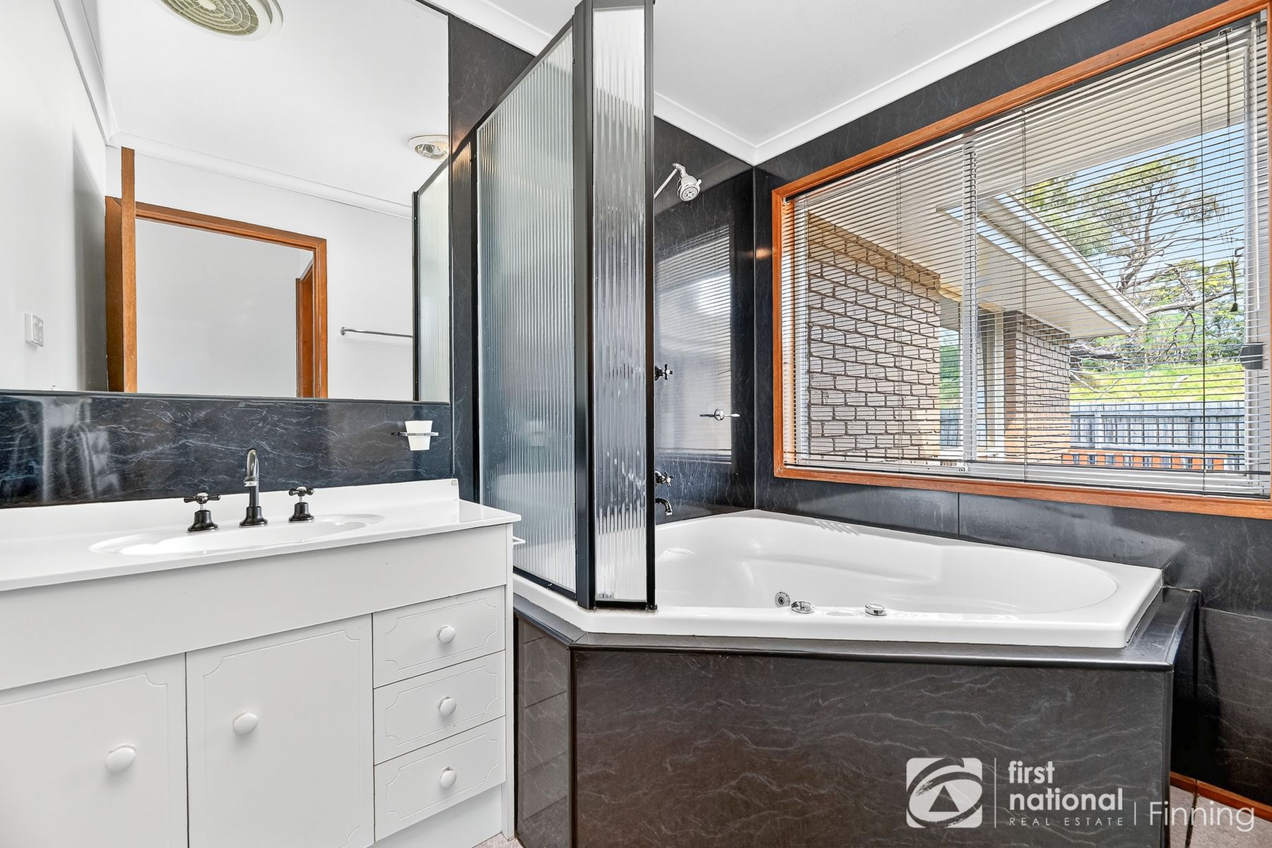 8 Dalray Court, Cranbourne VIC 3977, Cranbourne - Thumbnail 8