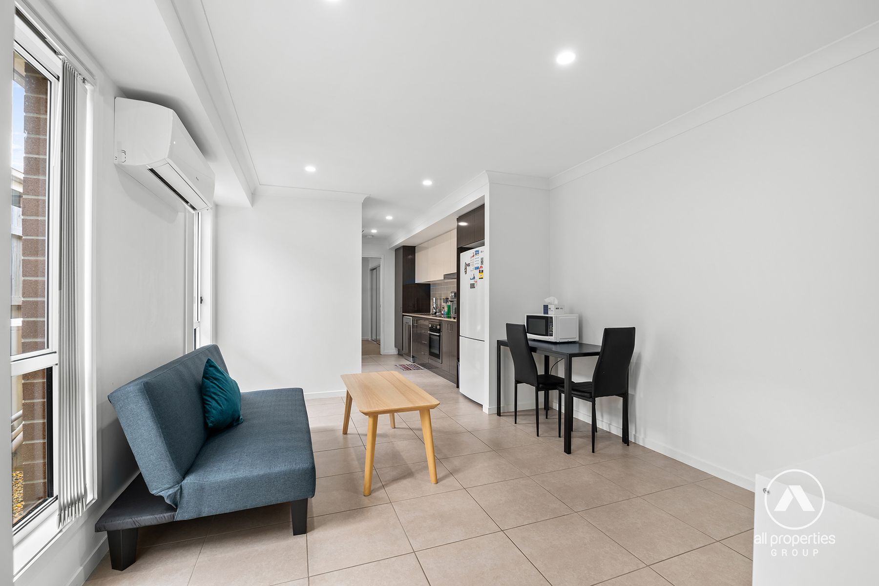10 Hobson Place, Boronia Heights QLD 4124, Boronia Heights - Thumbnail 3