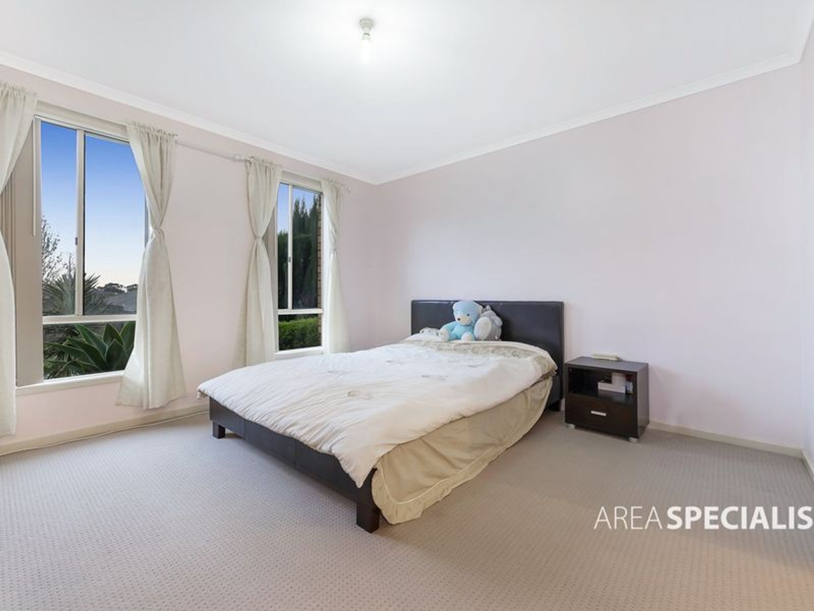 8 Tekarra Drive, Hampton Park, VIC 3976, Hampton Park - Thumbnail 2