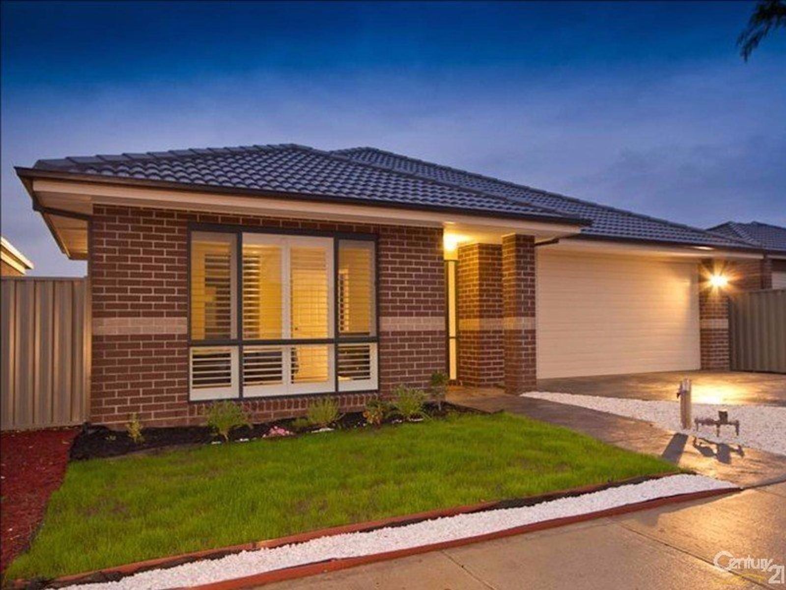 8 Aquitane Drive, Cranbourne East, VIC 3977, Cranbourne East - Thumbnail 4