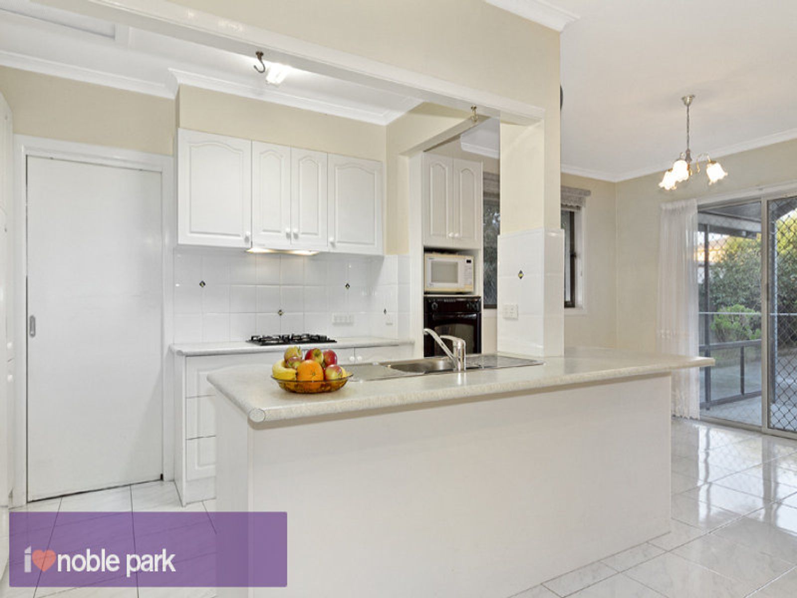 21 Taranto Drive, Noble Park, VIC 3174, Noble Park - Thumbnail 2