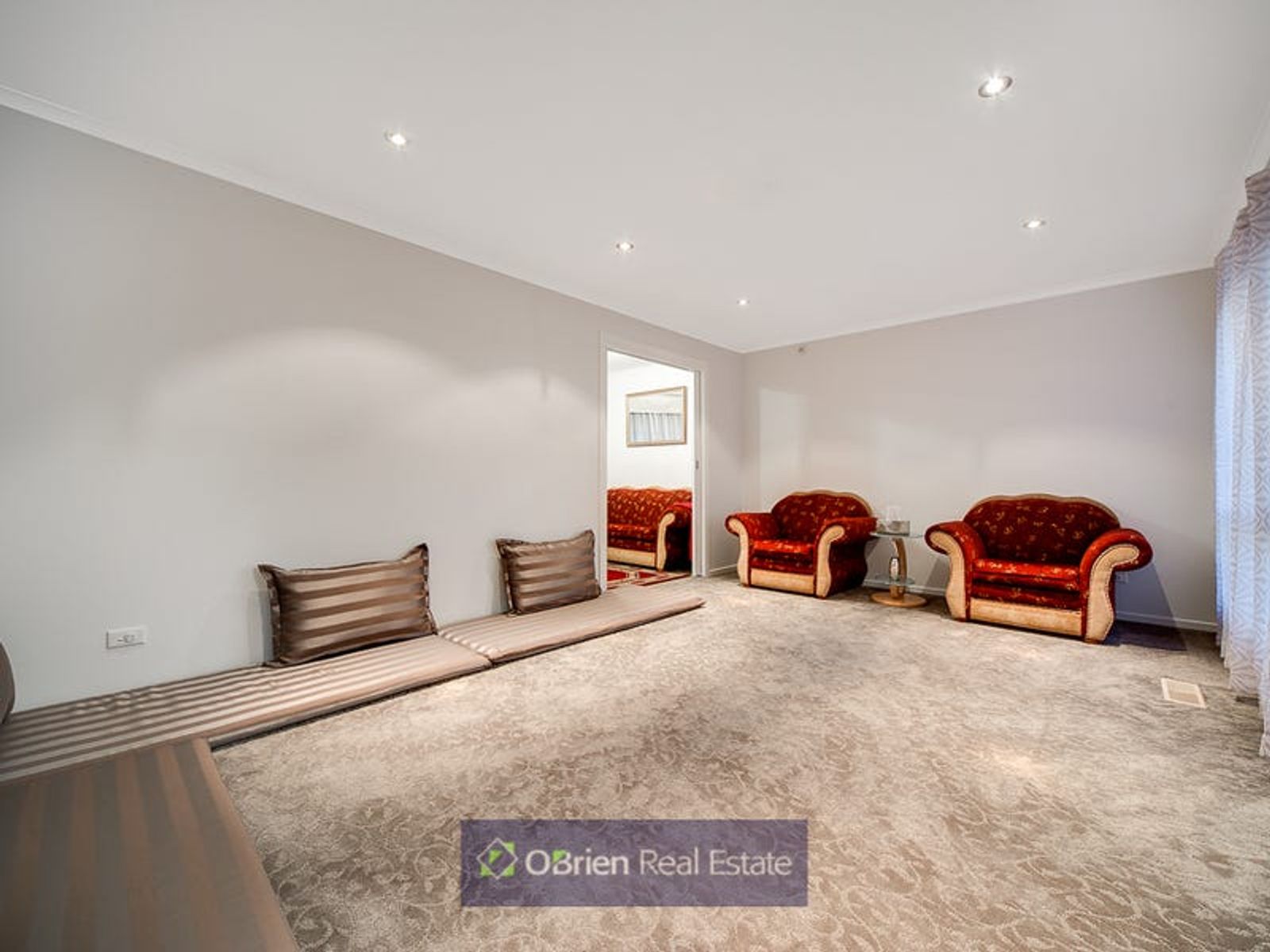 10 Sienna Crescent, Endeavour Hills, VIC 3802, Endeavour Hills - Thumbnail 4