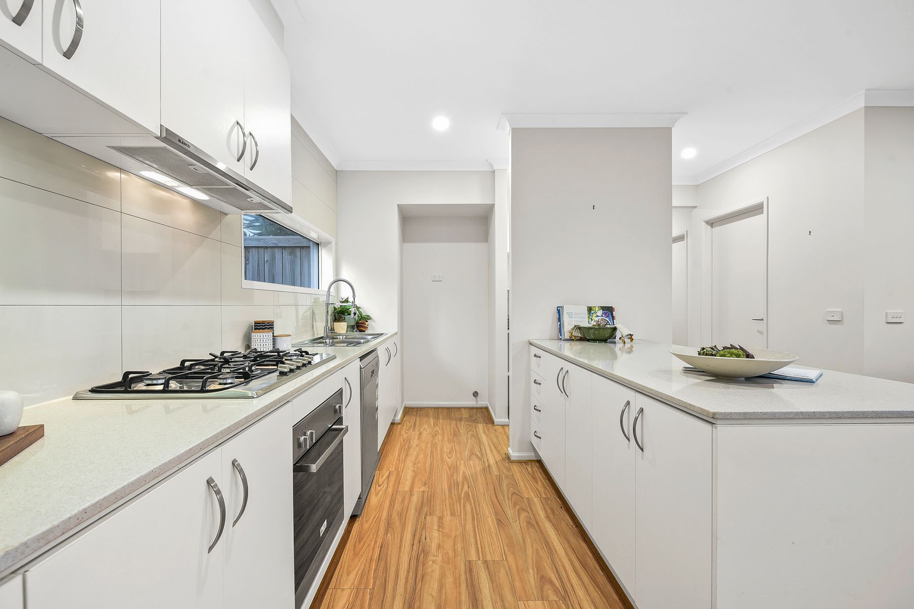 22 Mossey Crescent, Cranbourne East, VIC 3977, Cranbourne East - Thumbnail 5
