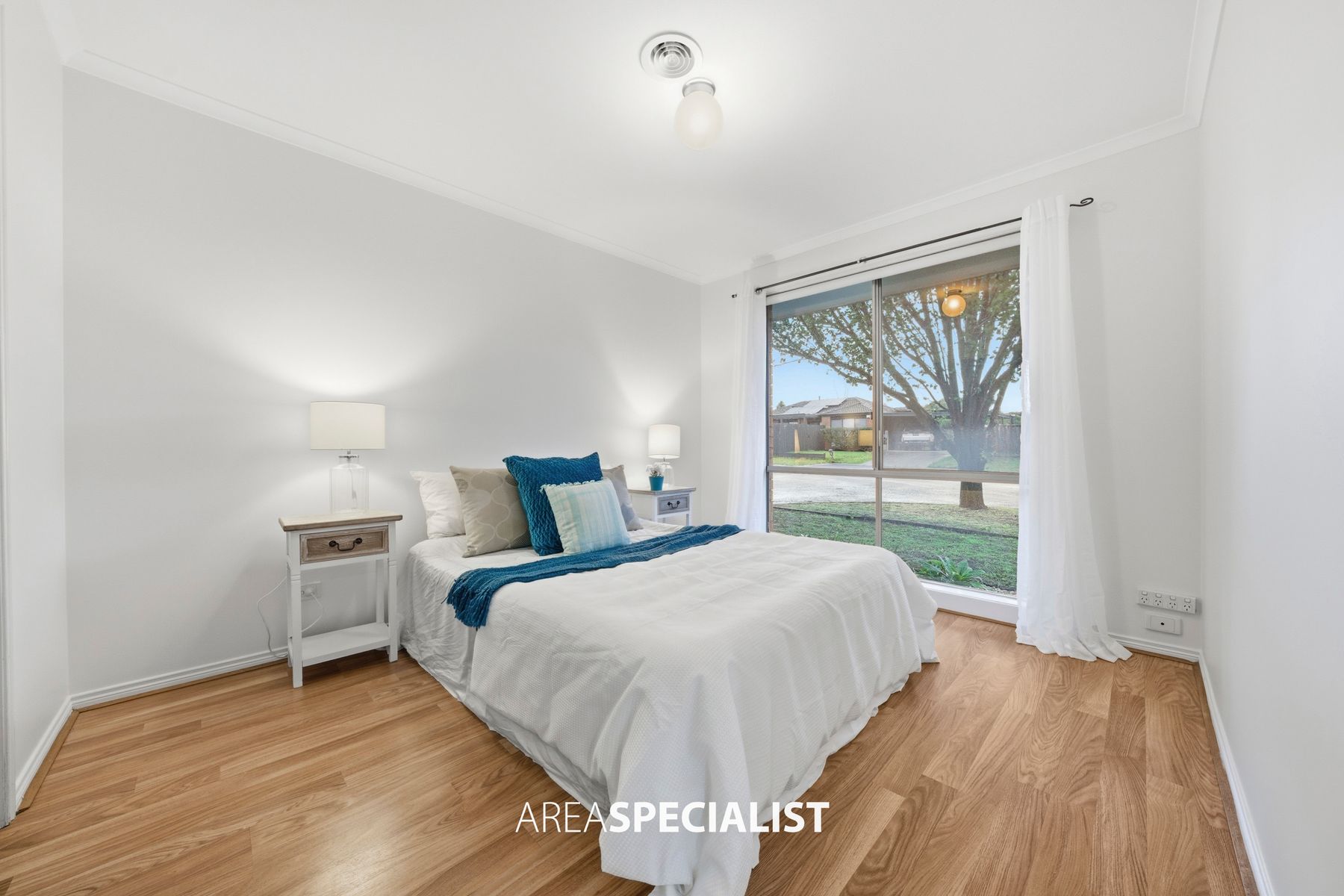 2 Knowing Close, Cranbourne West, Cranbourne West - Thumbnail 8