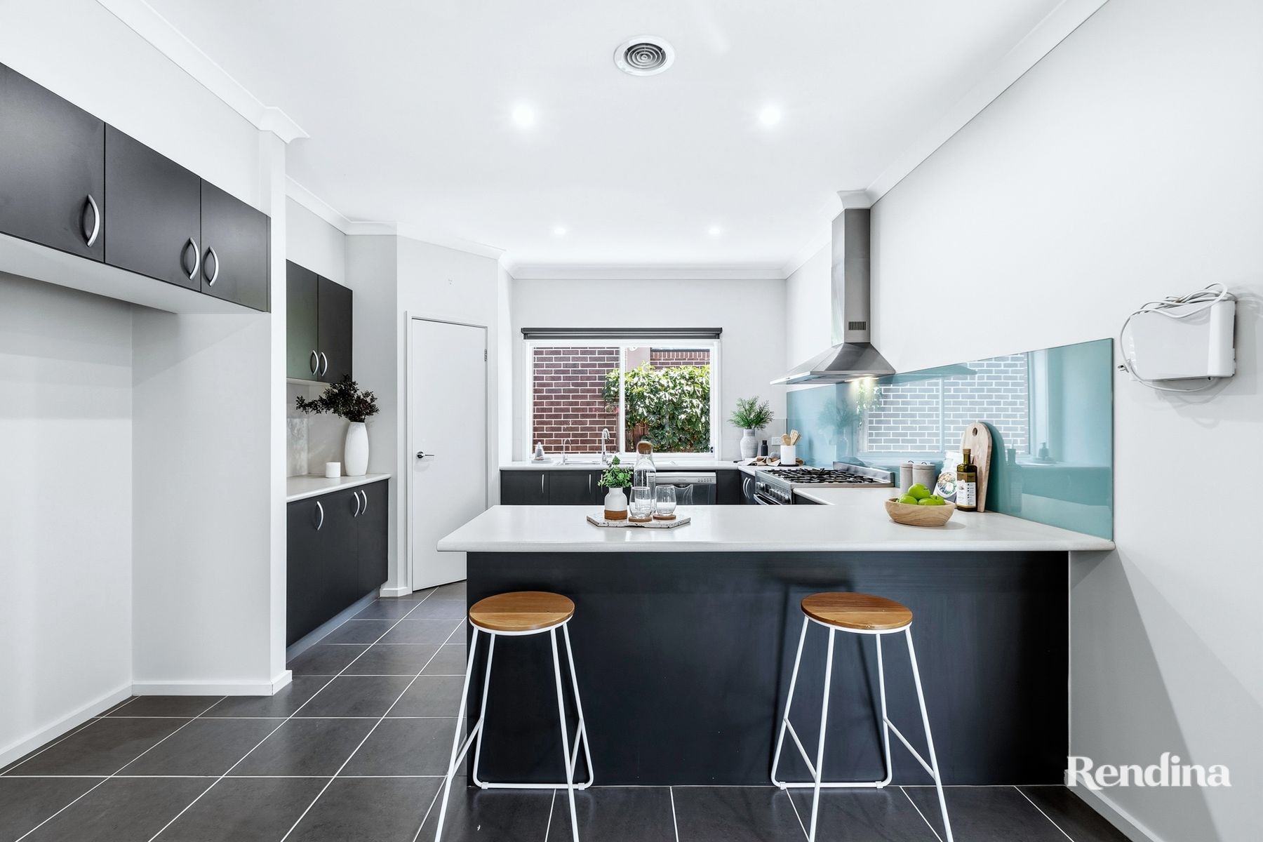 27 Morton Boulevard, Taylors Hill - Thumbnail 4