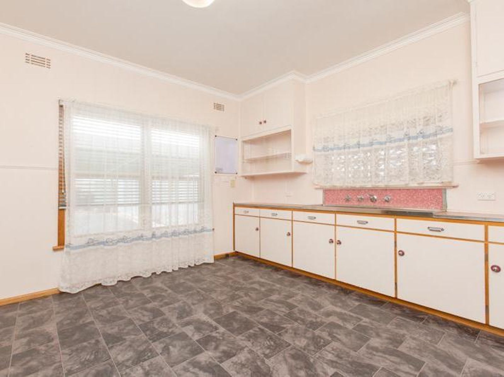 663 Seventeenth Street, Mildura - Thumbnail 4