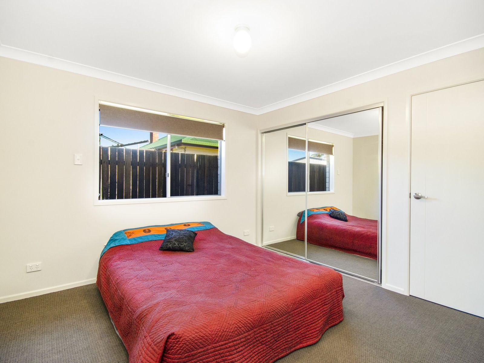 1&2/13A Simpson Parade, Casino - Thumbnail 7