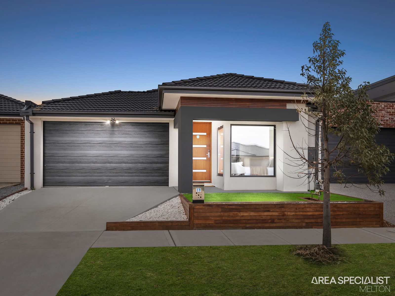 19 Murray Road, Thornhill Park, VIC 3335, Thornhill Park - Thumbnail 2