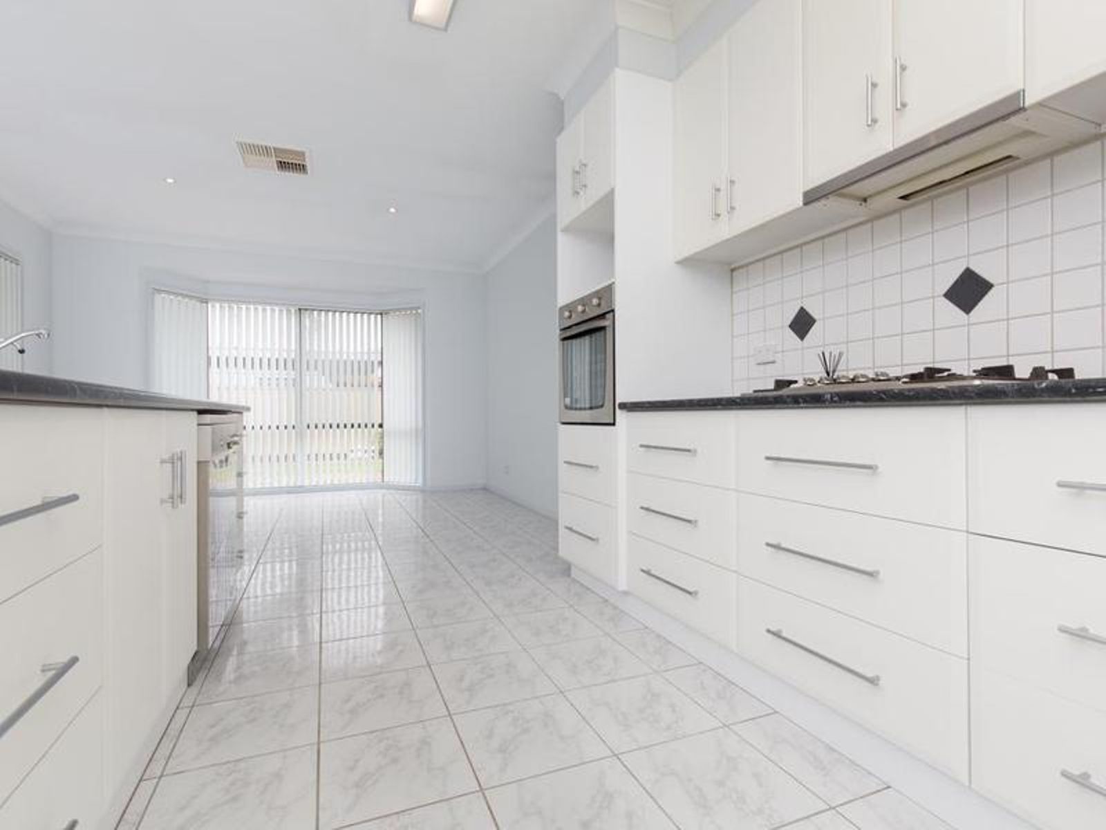 32 Leicester Street, Mildura - Thumbnail 7