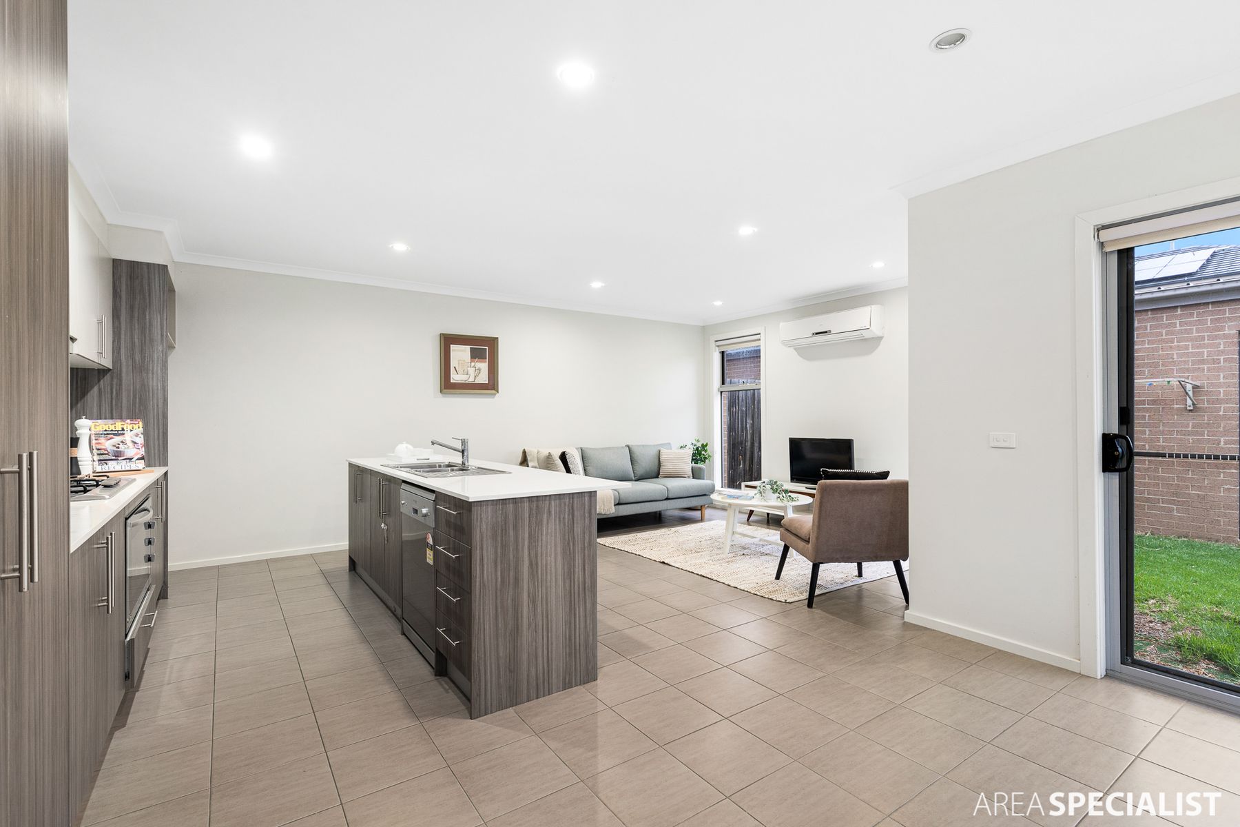308 Boardwalk Boulevard, Point Cook, VIC 3030, Point Cook - Thumbnail 8