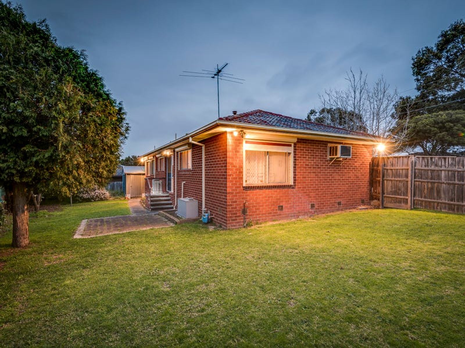 2 Sorbus Close, Endeavour Hills, VIC 3802, Endeavour Hills - Thumbnail 6