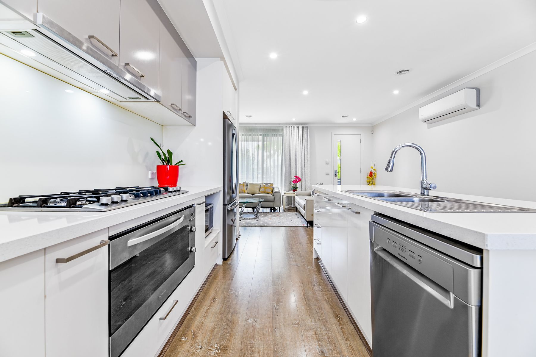 68 Quarter Circuit, Springvale, VIC 3171, Springvale - Thumbnail 4