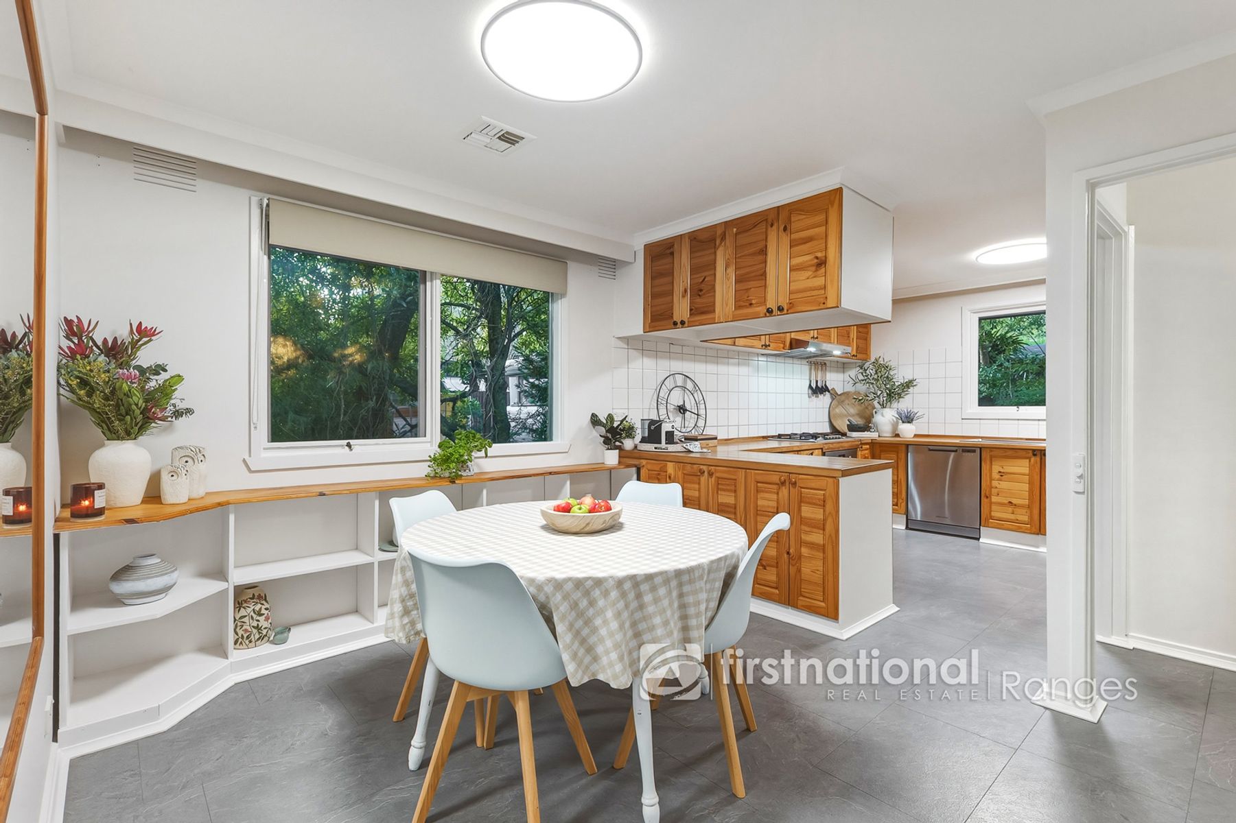 18 Royal Street, Upper Ferntree Gully VIC 3156, Upper Ferntree Gully - Thumbnail 2