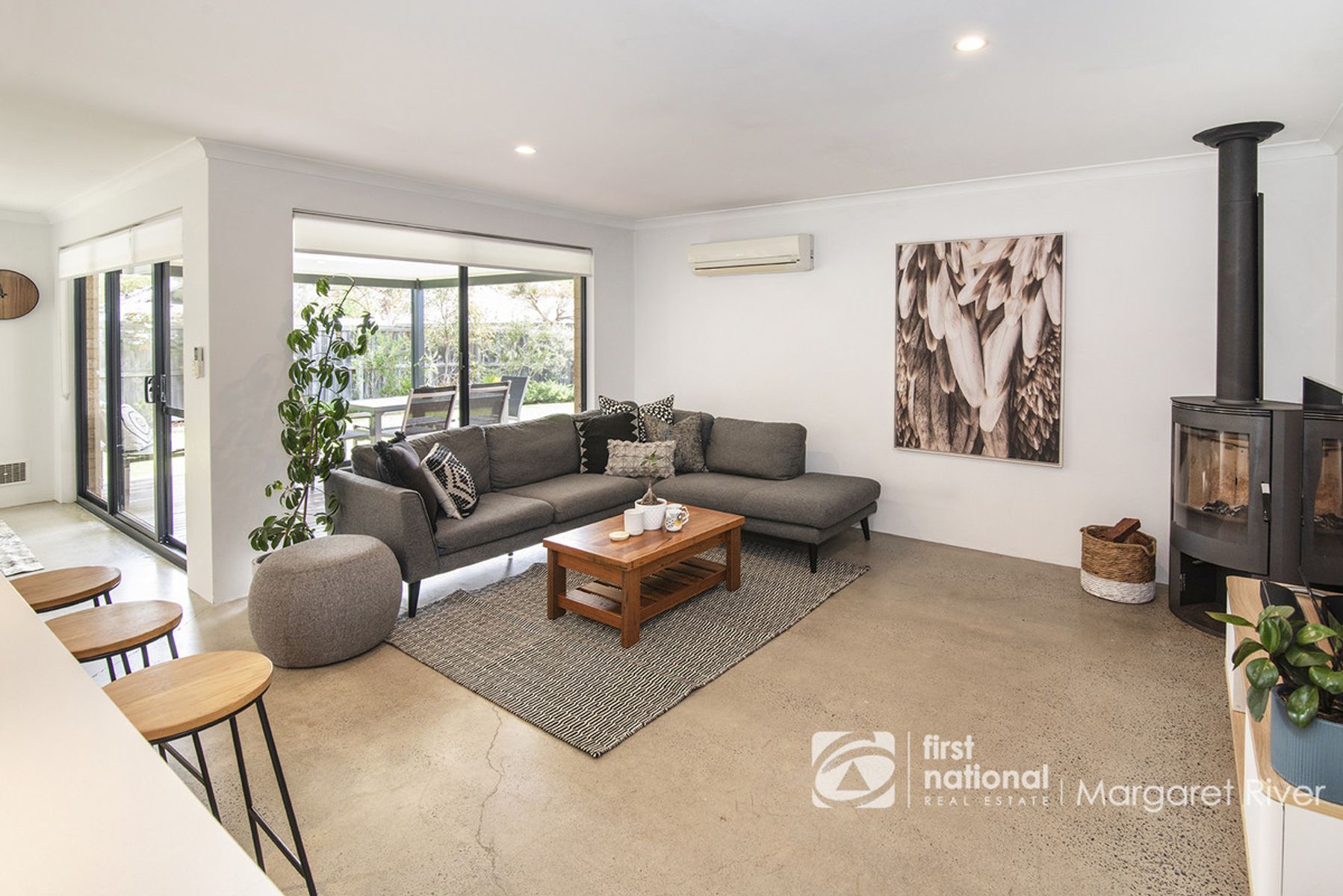 10 The Avenue, Margaret River WA 6285, Margaret River - Thumbnail 3