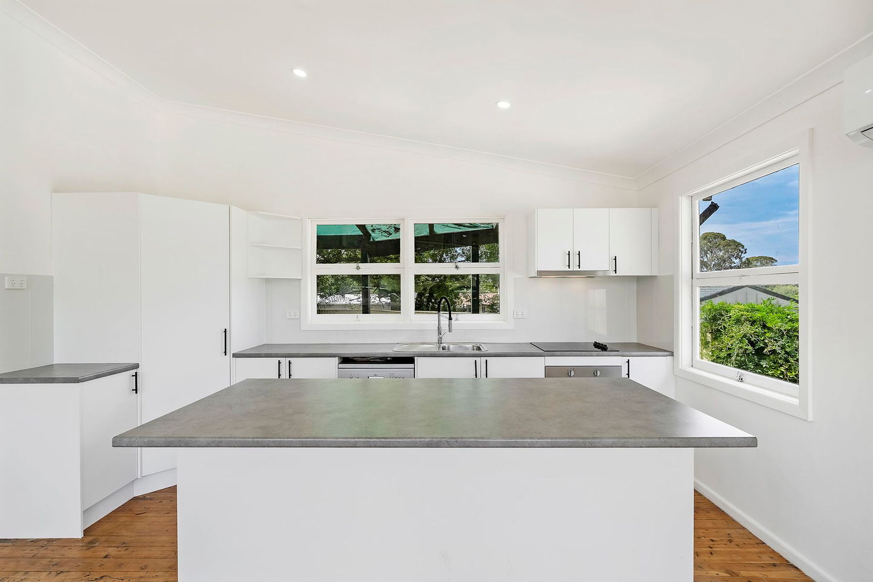 1 Norah Avenue, Charmhaven NSW 2263, Charmhaven - Thumbnail 4