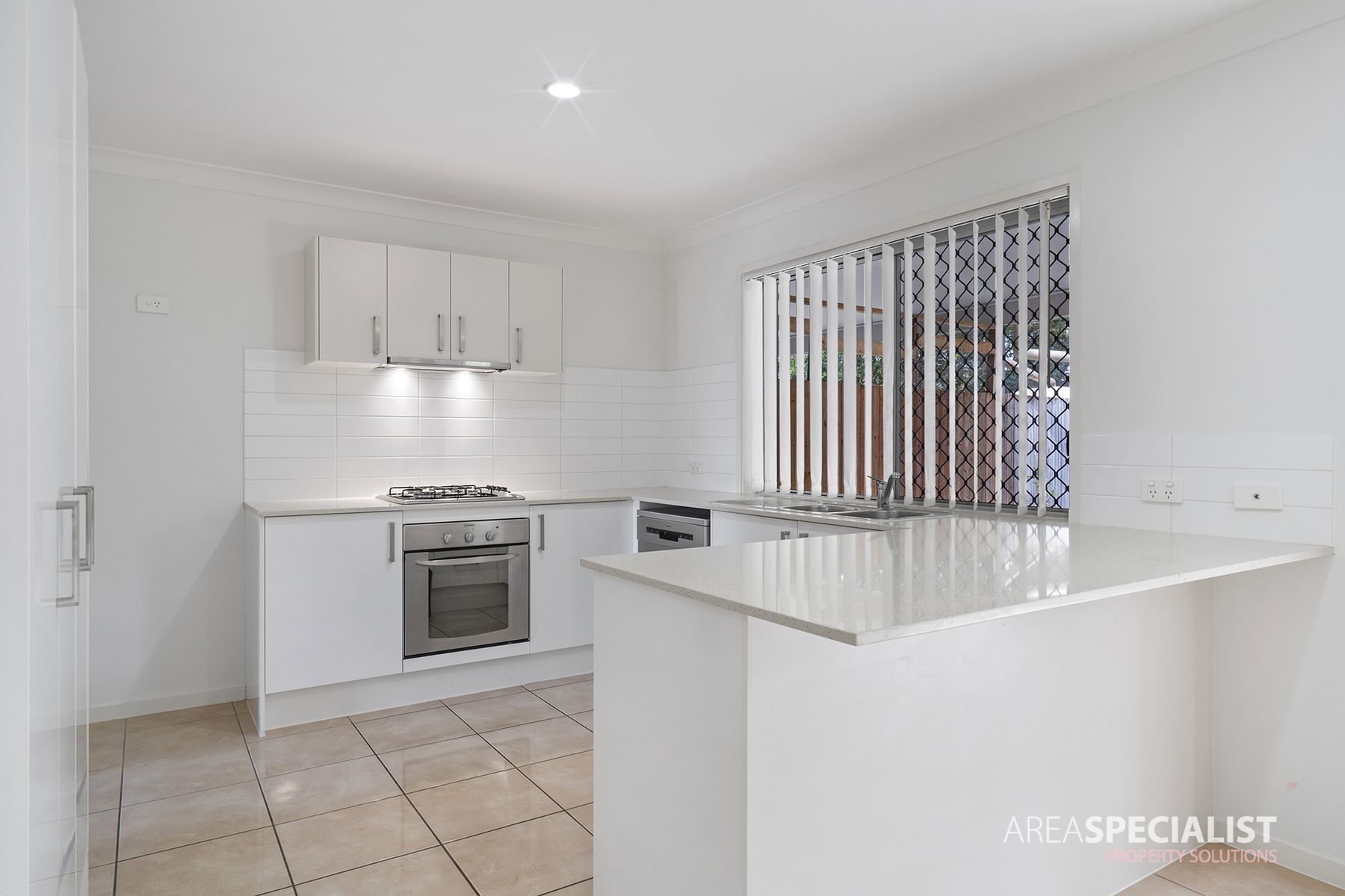 4/3 Venetian Way, Coomera, QLD 4209, Coomera - Thumbnail 6