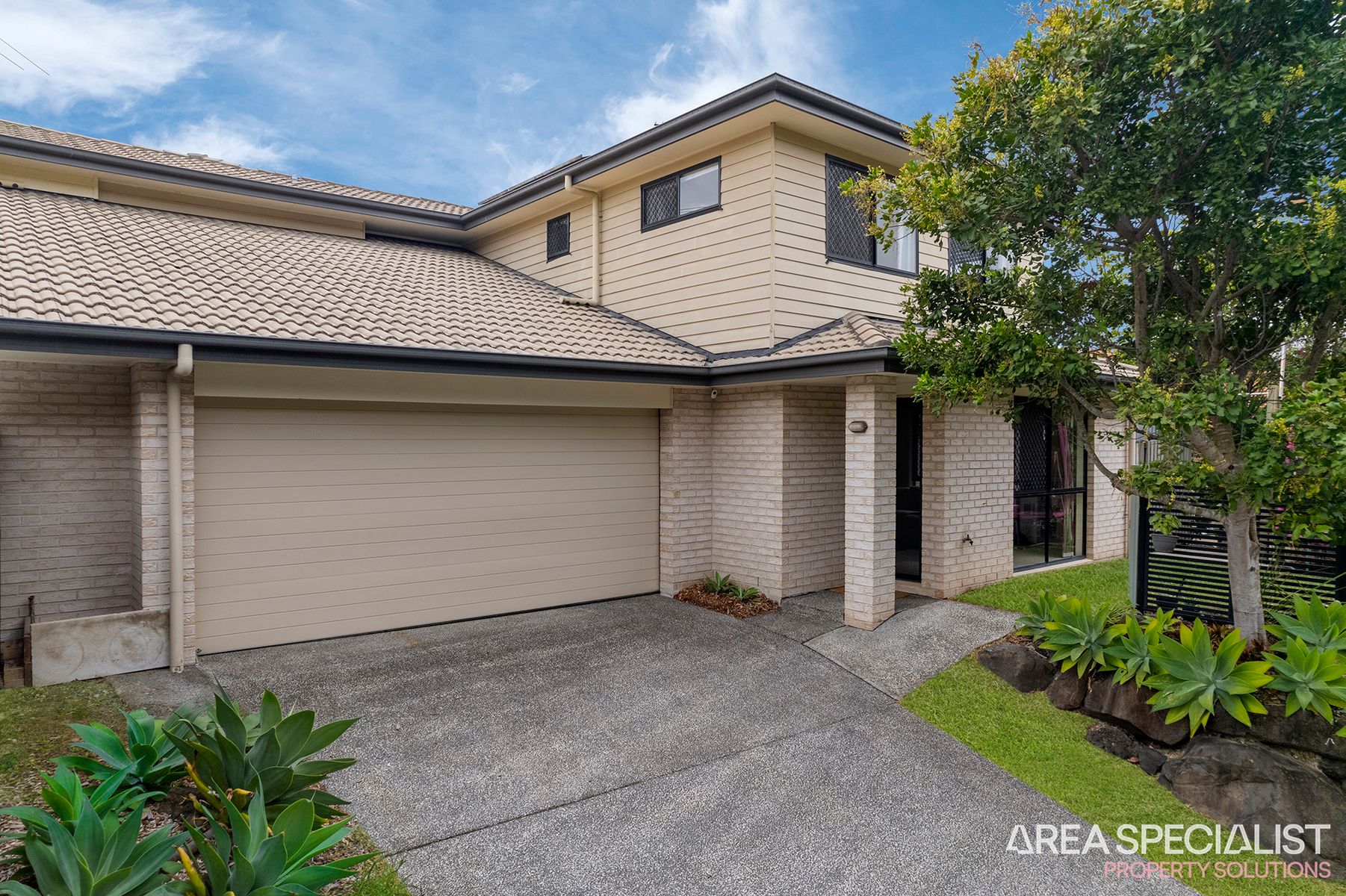 2/1 Success Crescent, Ormeau, QLD 4208, Ormeau - Thumbnail 2