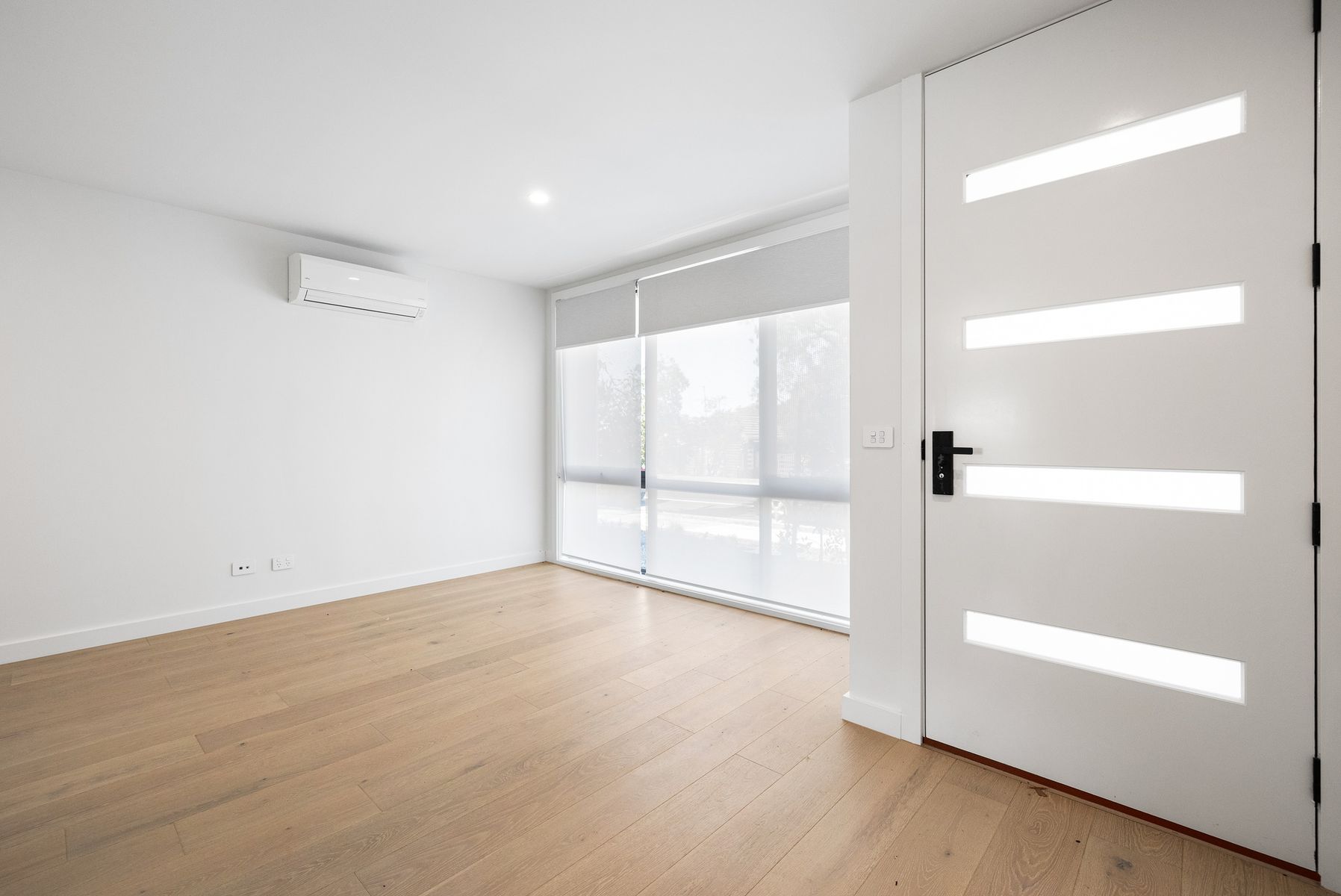 Unit 8/33 Arthur Street, Eltham VIC 3095, Eltham - Thumbnail 2