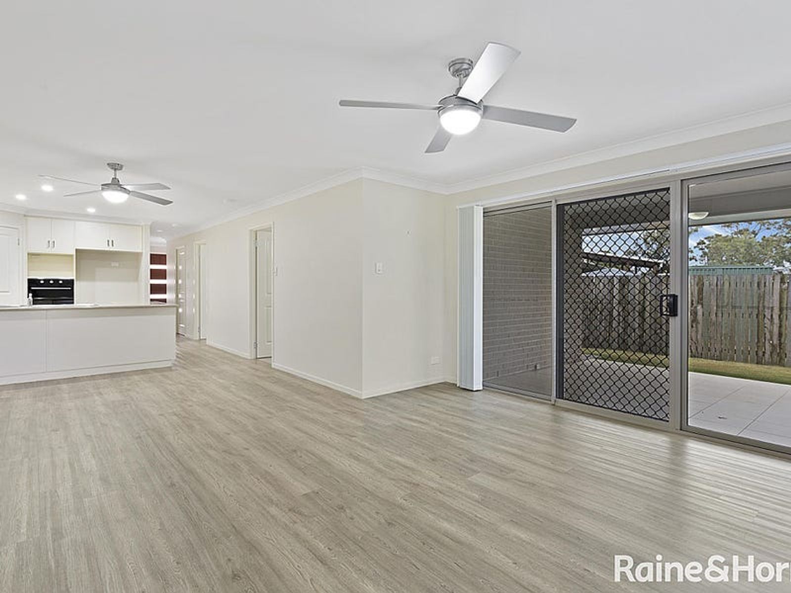 1/16 Whitefield Street, Glenvale QLD 4350, Glenvale - Thumbnail 2