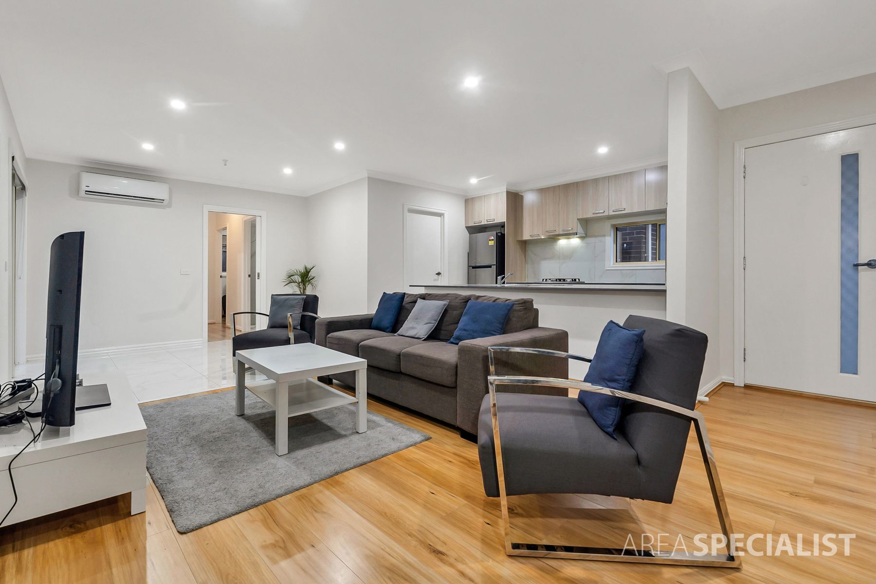 47 Valencia Circuit, Cranbourne, VIC 3977, Cranbourne - Thumbnail 2
