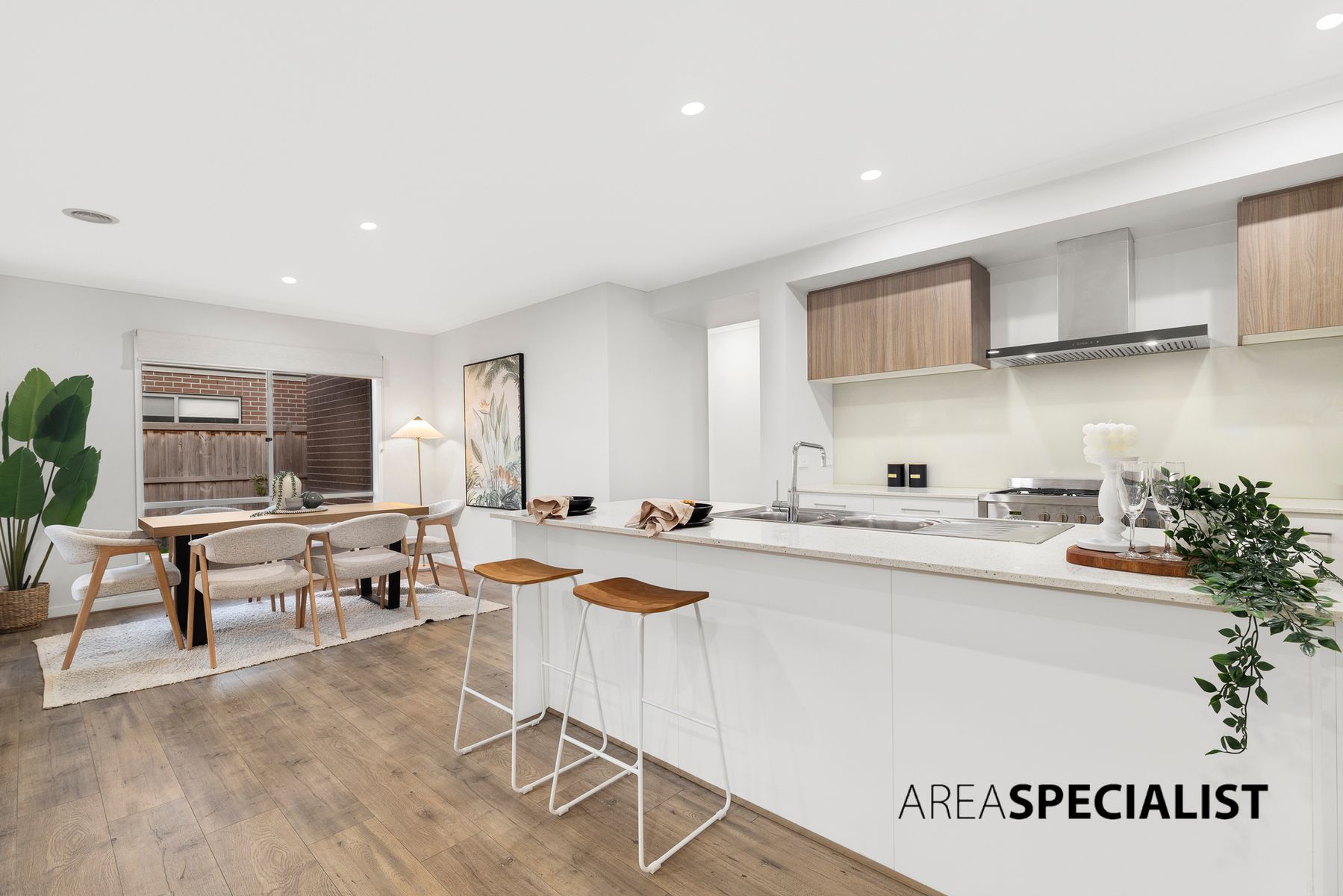 5 Villa Doria Drive, Clyde North, VIC 3978, Clyde North - Thumbnail 5
