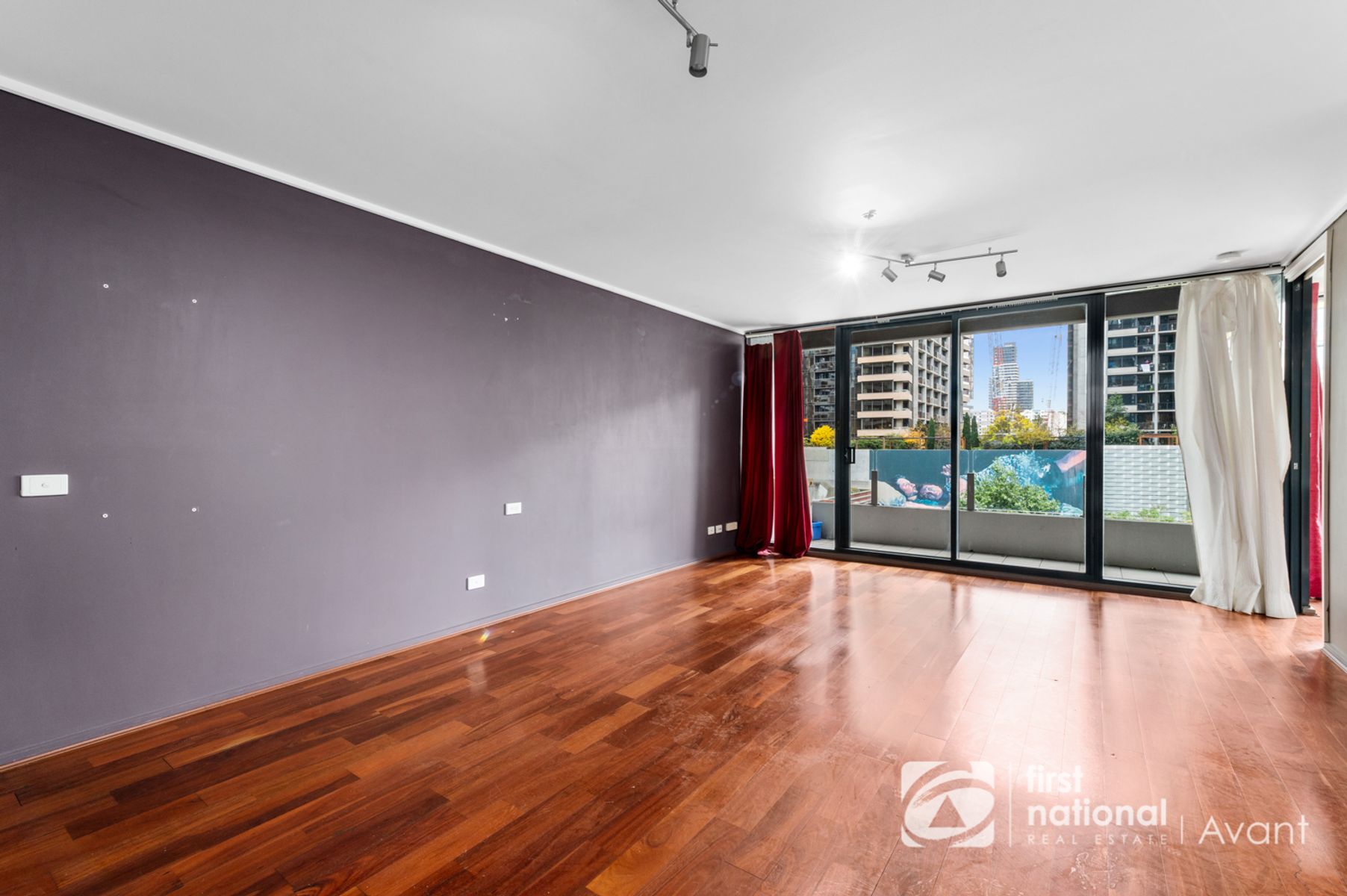 709/668 Bourke Street, Melbourne VIC 3000, Melbourne - Thumbnail 2