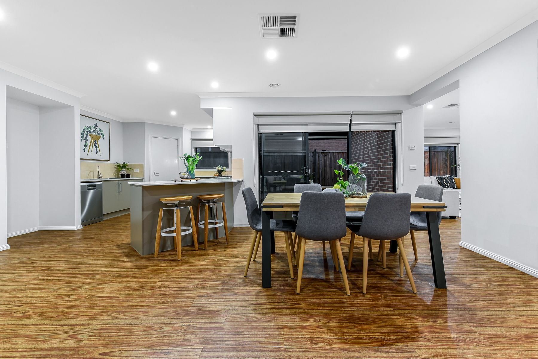 4 Union Street, Clyde North, VIC 3978, Clyde North - Thumbnail 7