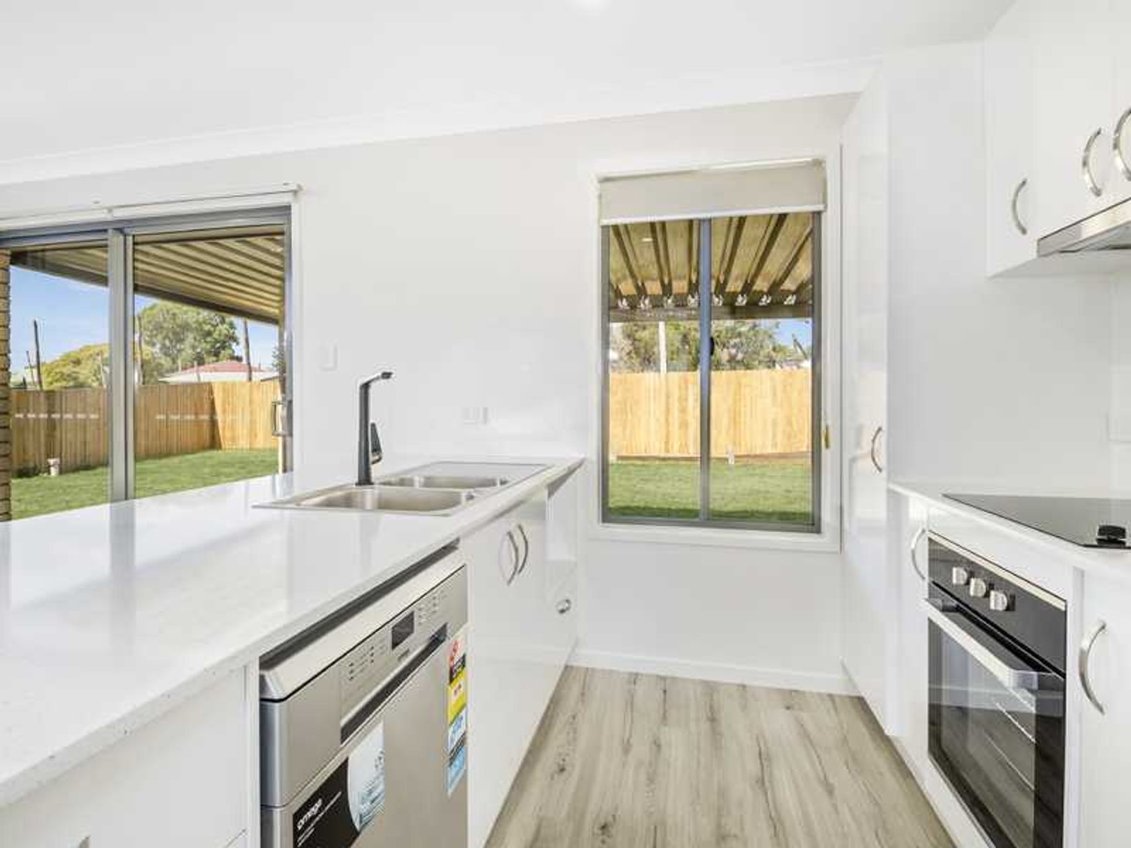 2 Wallace Street, Warwick - Thumbnail 5