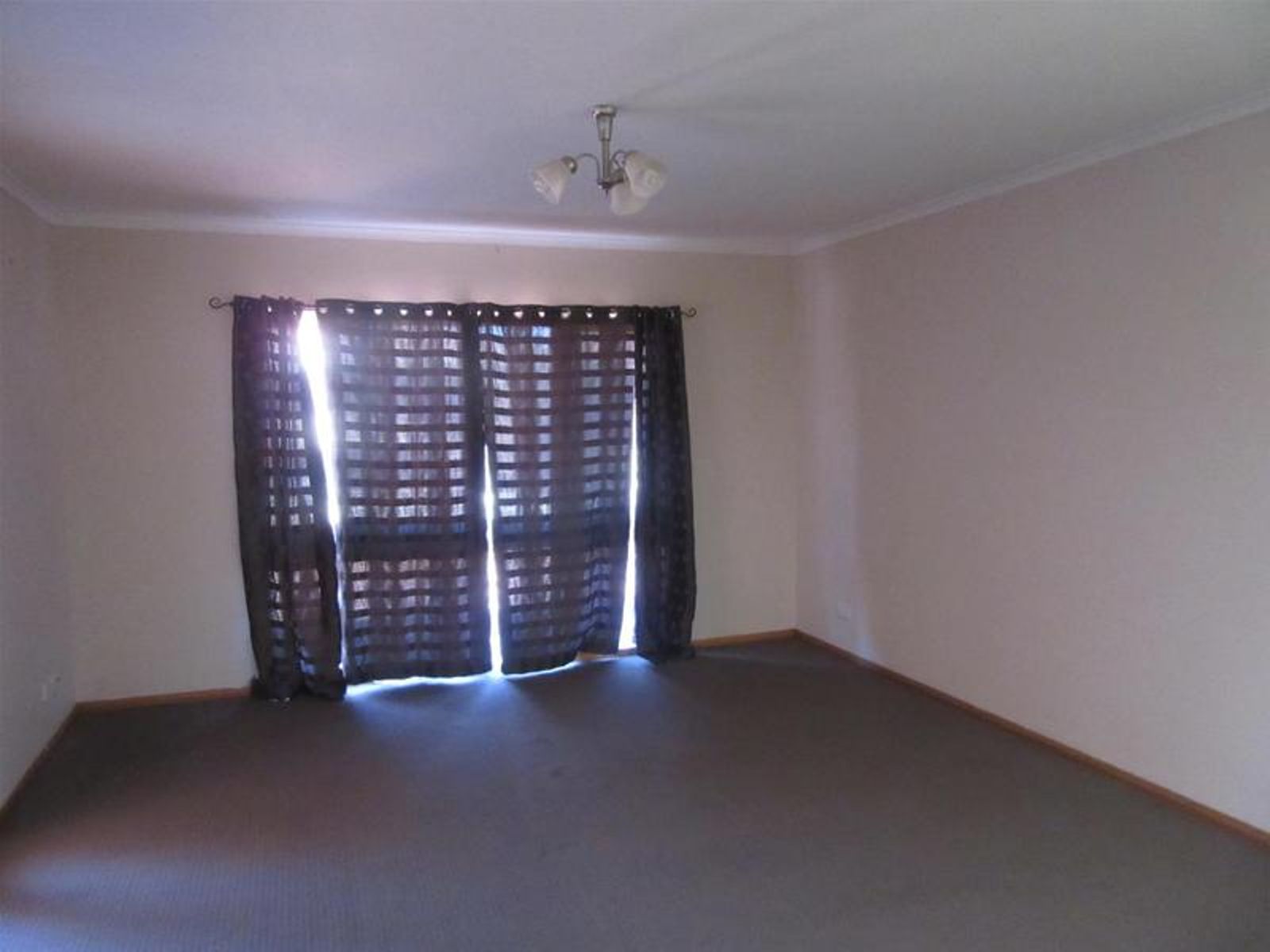 2/305 Tenth Street, Mildura - Thumbnail 3