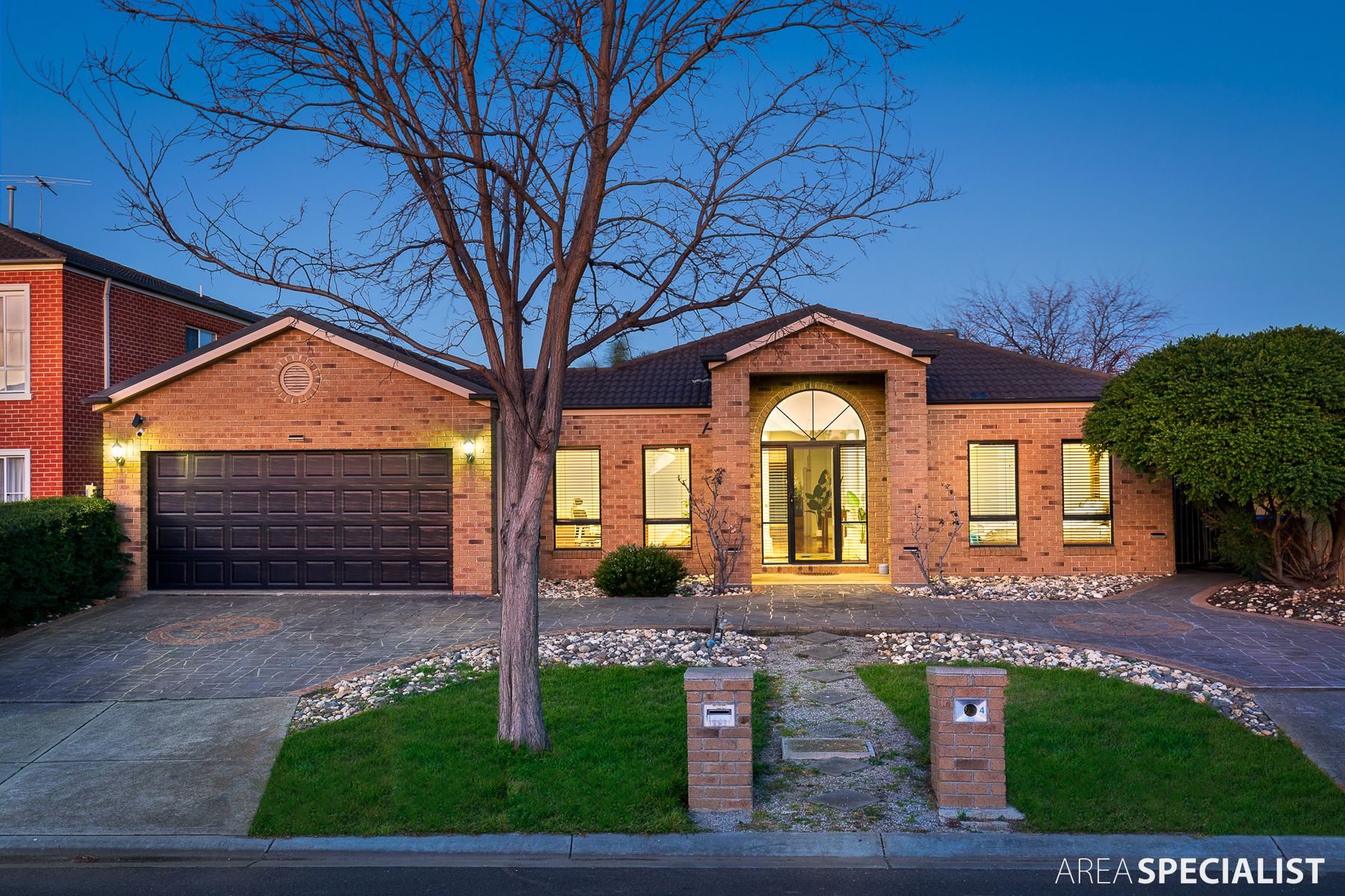 4 Langbourne Court, Point Cook, VIC 3030, Point Cook - Thumbnail 2