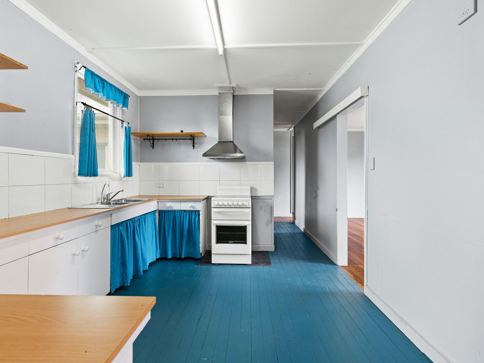 16 Catherine Street, Clifton - Thumbnail 4
