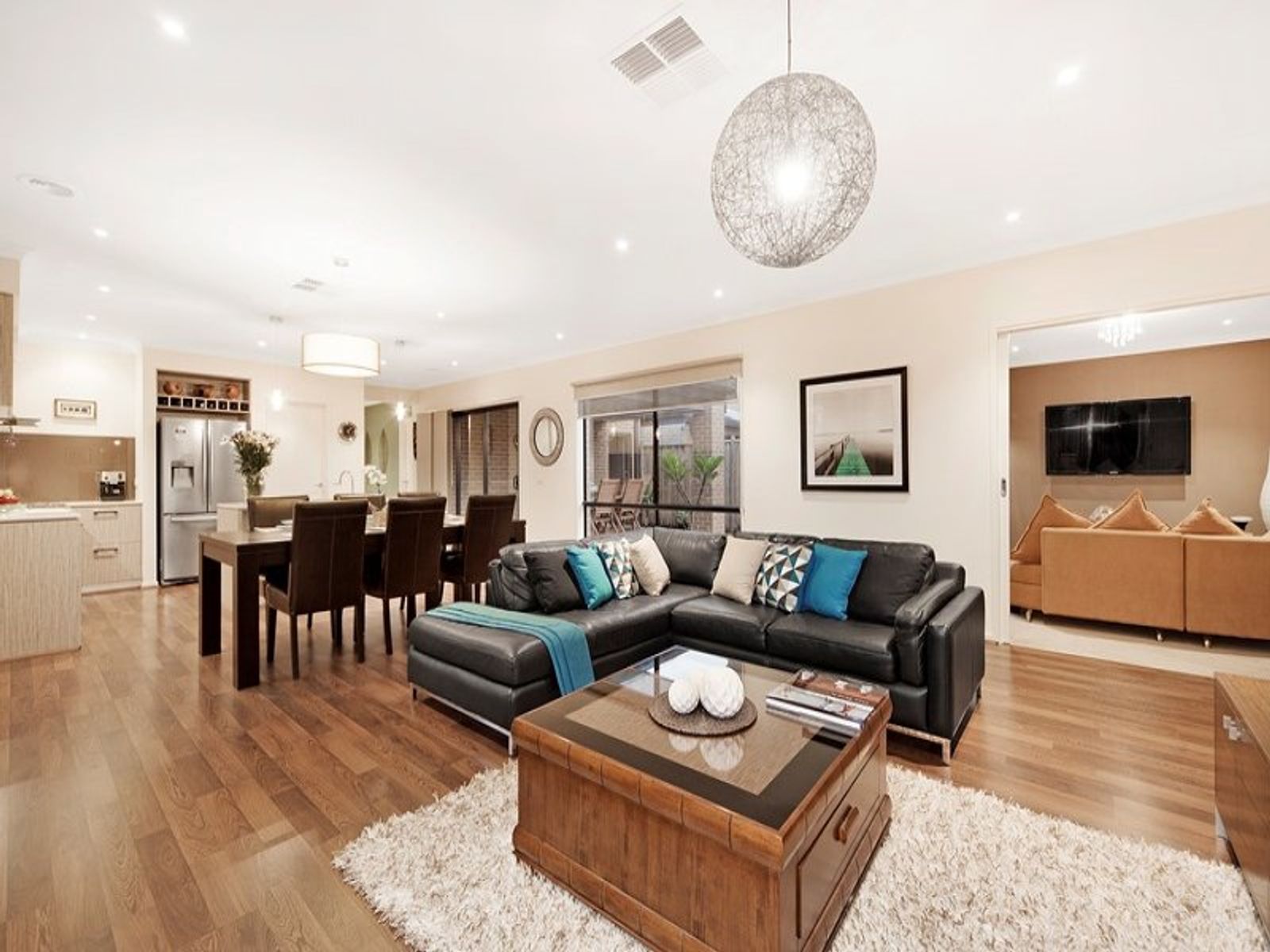 27 Clarendon Drive, Keysborough, VIC 3173, Keysborough - Thumbnail 2