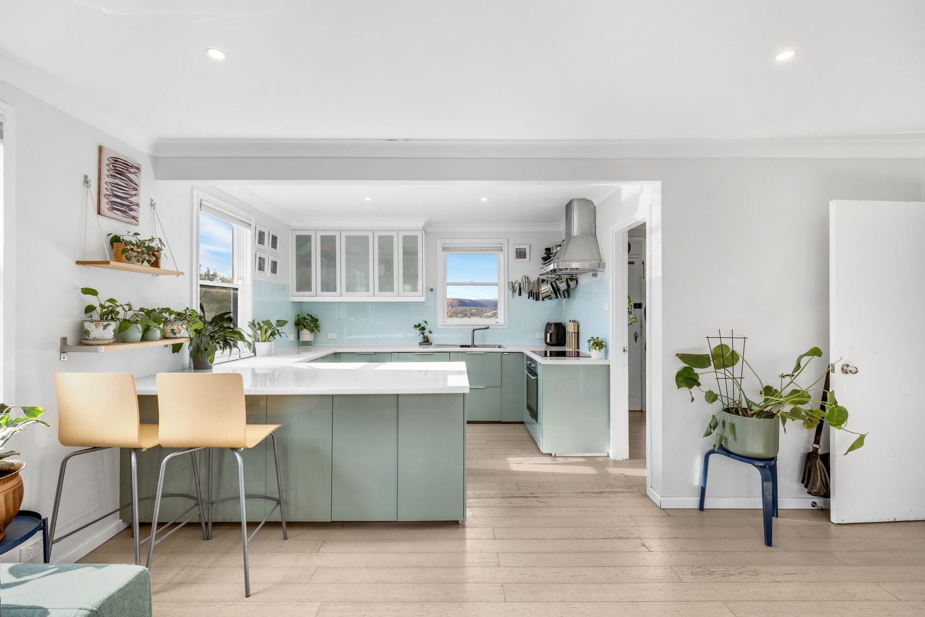 86 Crest Road, Queanbeyan - Thumbnail 3