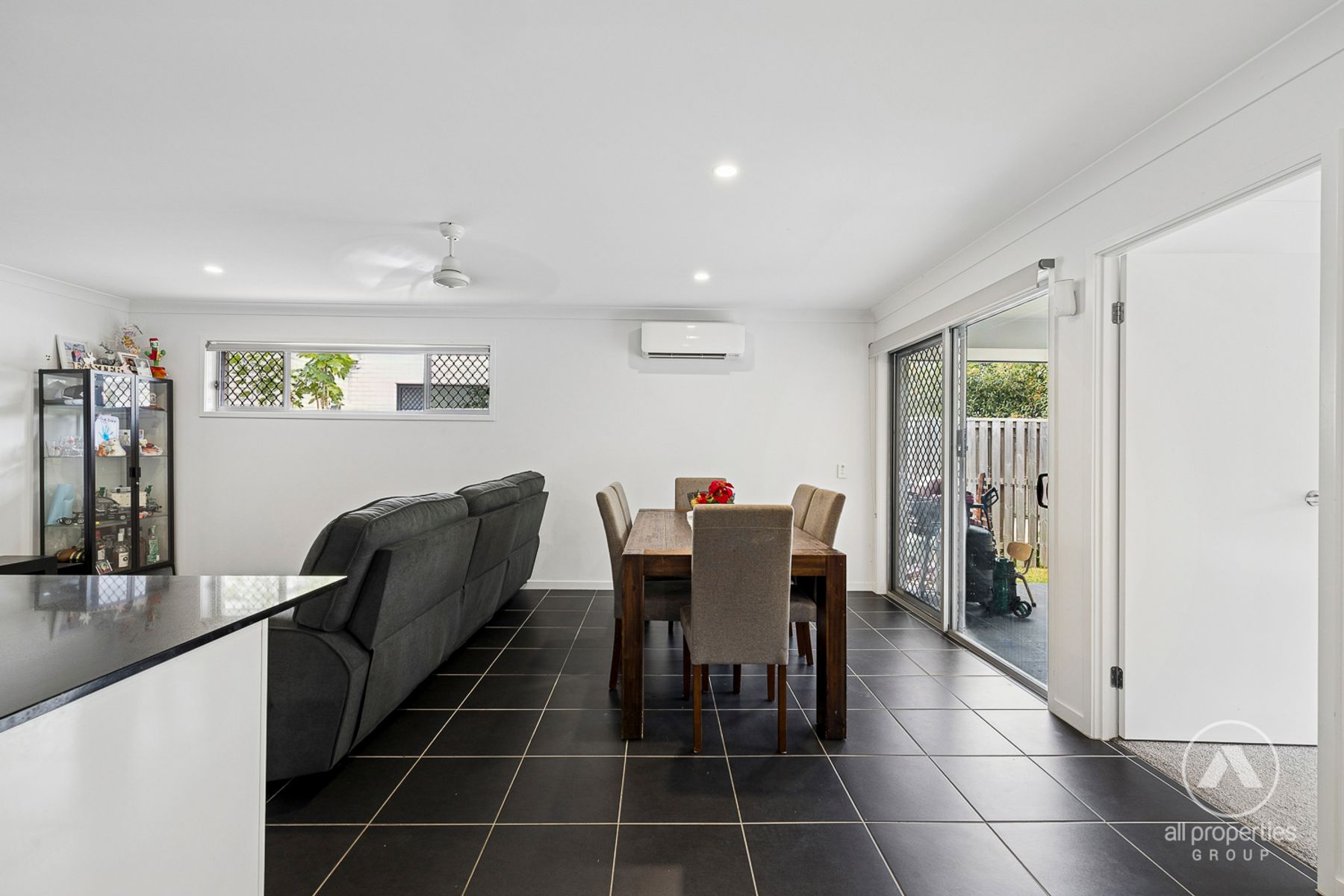 63 MACADAMIA CIRCUIT, Park Ridge QLD 4125, Park Ridge - Thumbnail 8