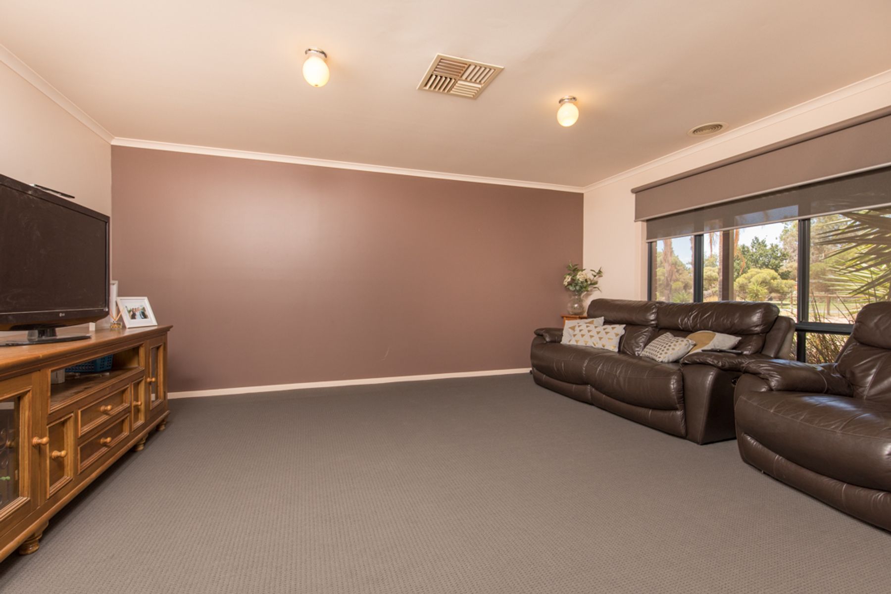 8 Bushland Rise, Koorlong - Thumbnail 4
