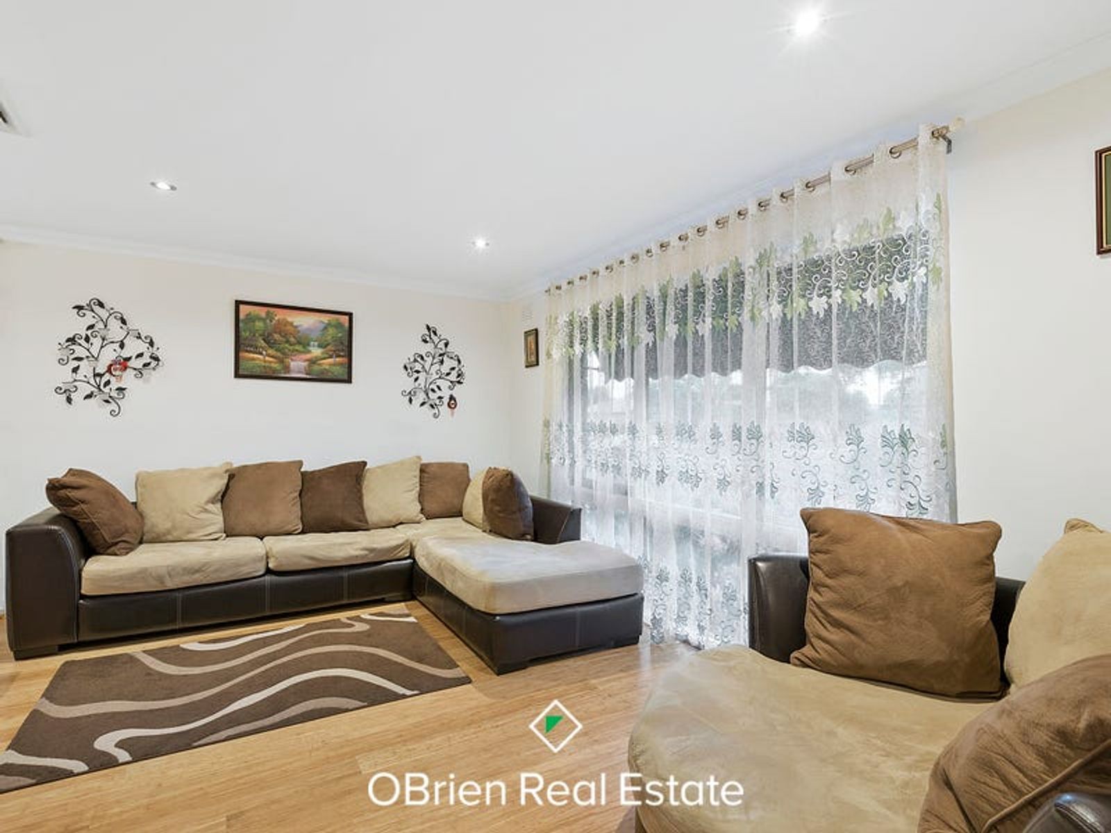 25 Haverstock Hill Close, Endeavour Hills, VIC 3802, Endeavour Hills - Thumbnail 4