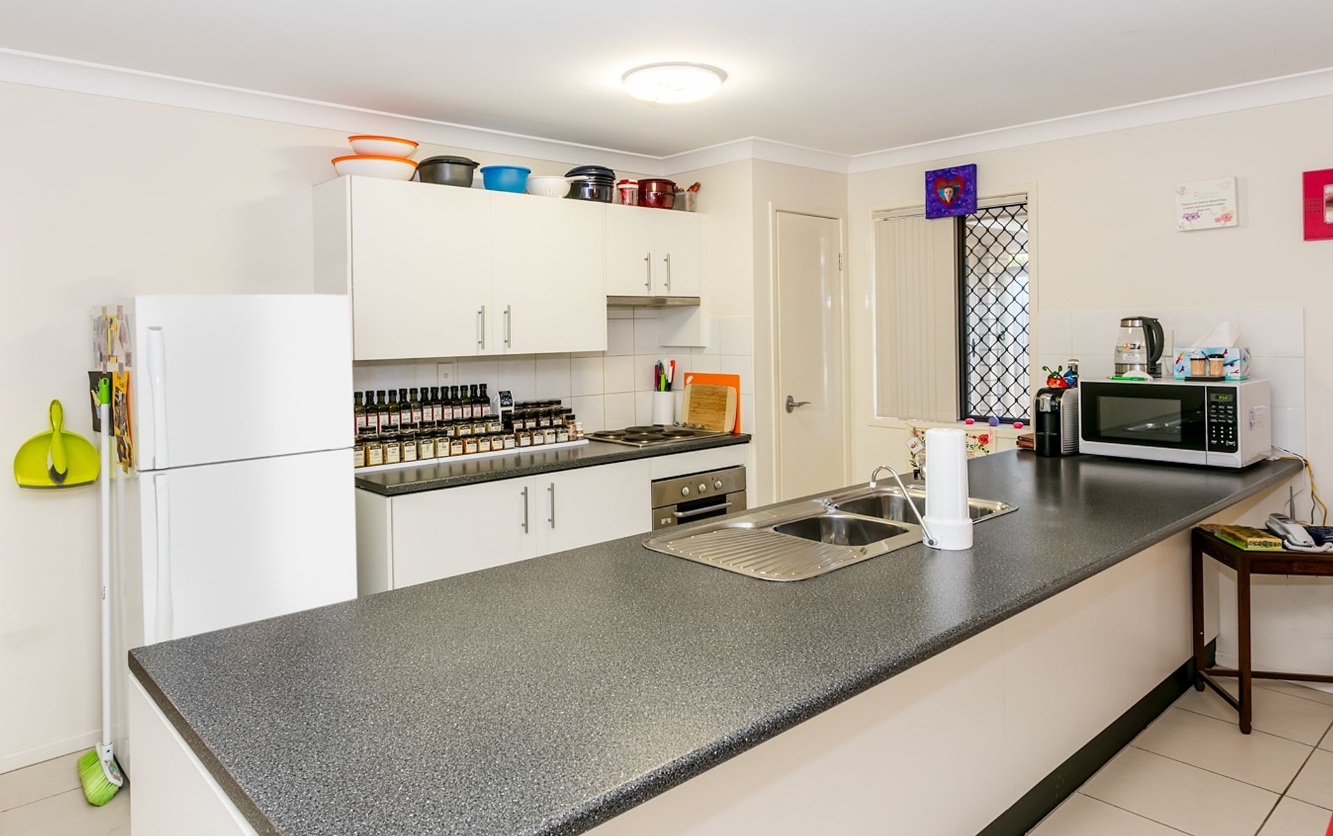 1 & 2/86 Jacaranda Ave, Logan Central QLD 4114, Logan Central - Thumbnail 2