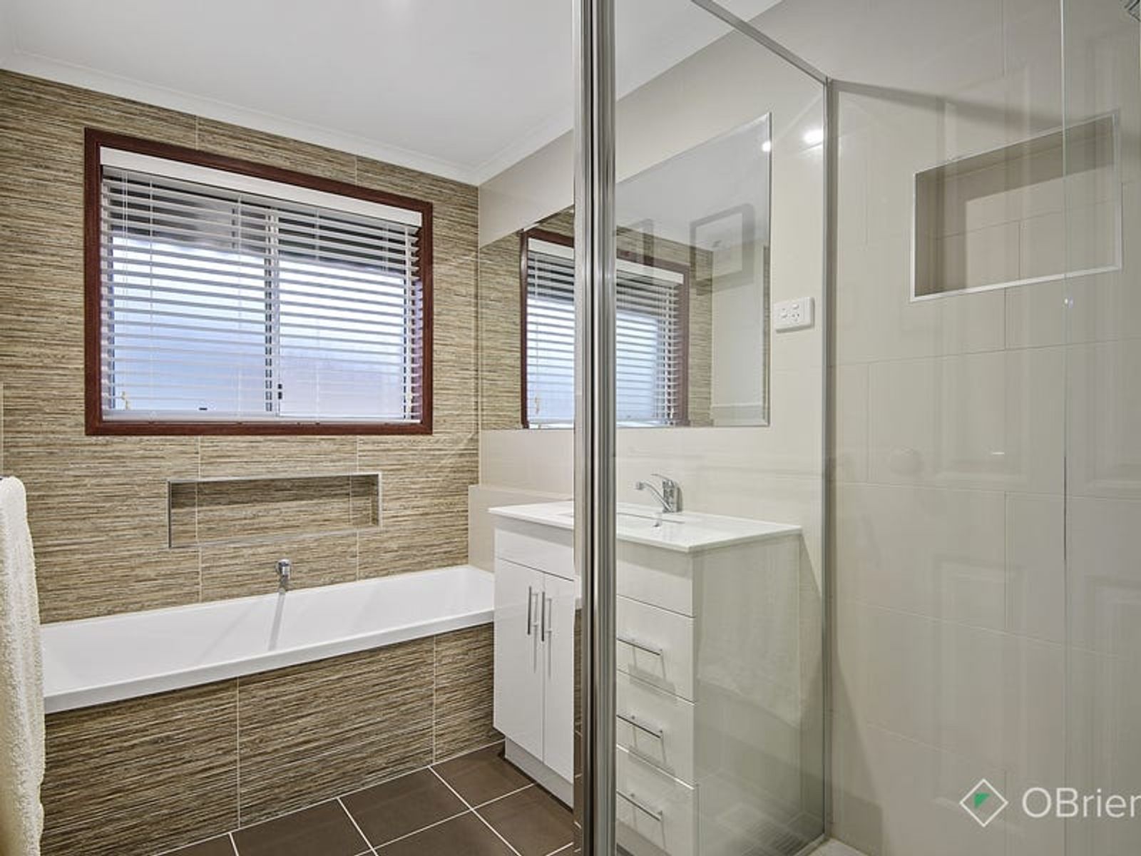 6 Struan Avenue, Endeavour Hills, VIC 3802, Endeavour Hills - Thumbnail 6