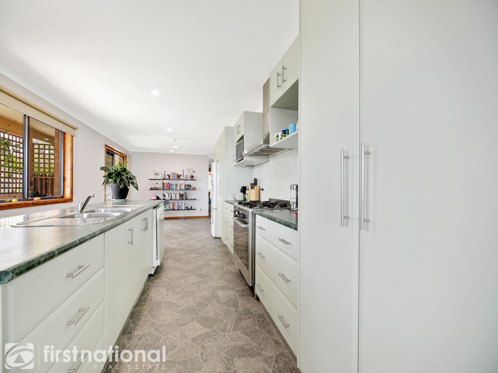 46 Grange Crescent, Warragul, VIC 3820, Warragul - Thumbnail 5
