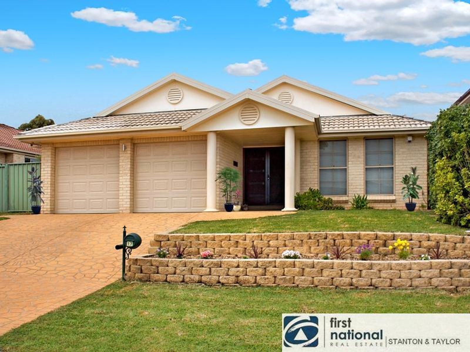 17 Tanglewood Place, Glenmore Park - Thumbnail 3