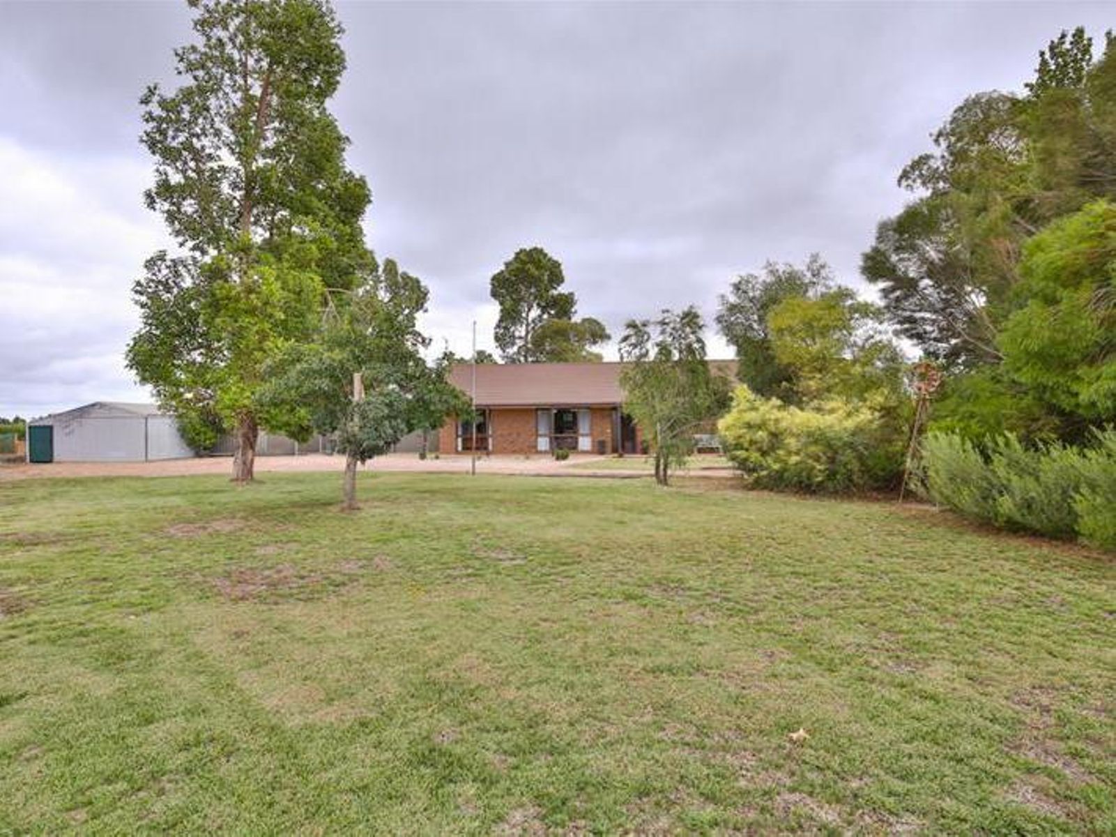 1205 Karadoc Avenue, Irymple - Thumbnail 2